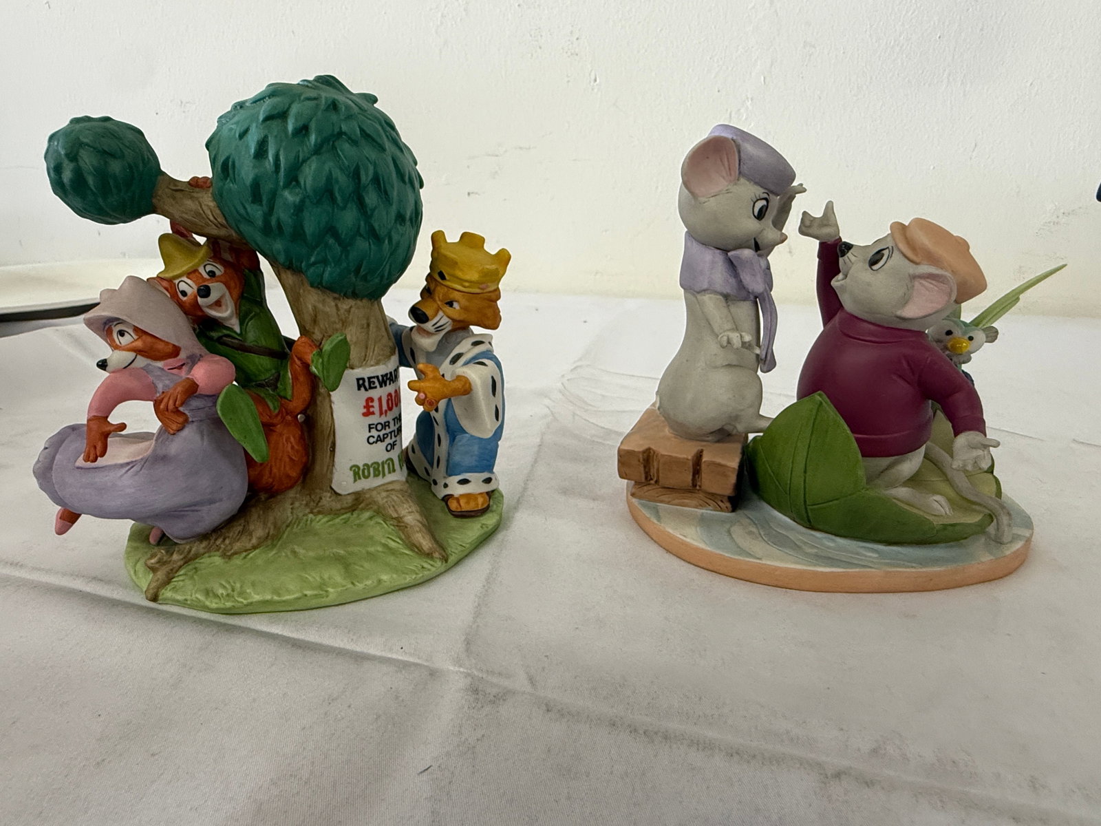 Disney Magic Memories Robin Hood & The Rescuers Limited Edition Figurines x2 (1 of 3)