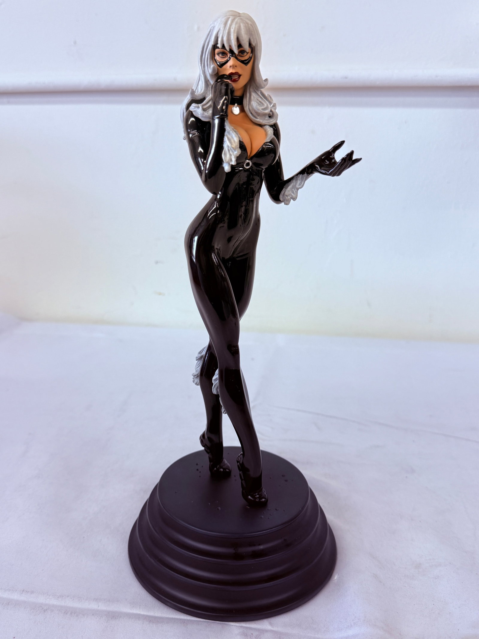 Black Cat Marvel Bowen Designs Limited Edition Statue #136/1750 Sculpted Tim Miller (1 of 4)