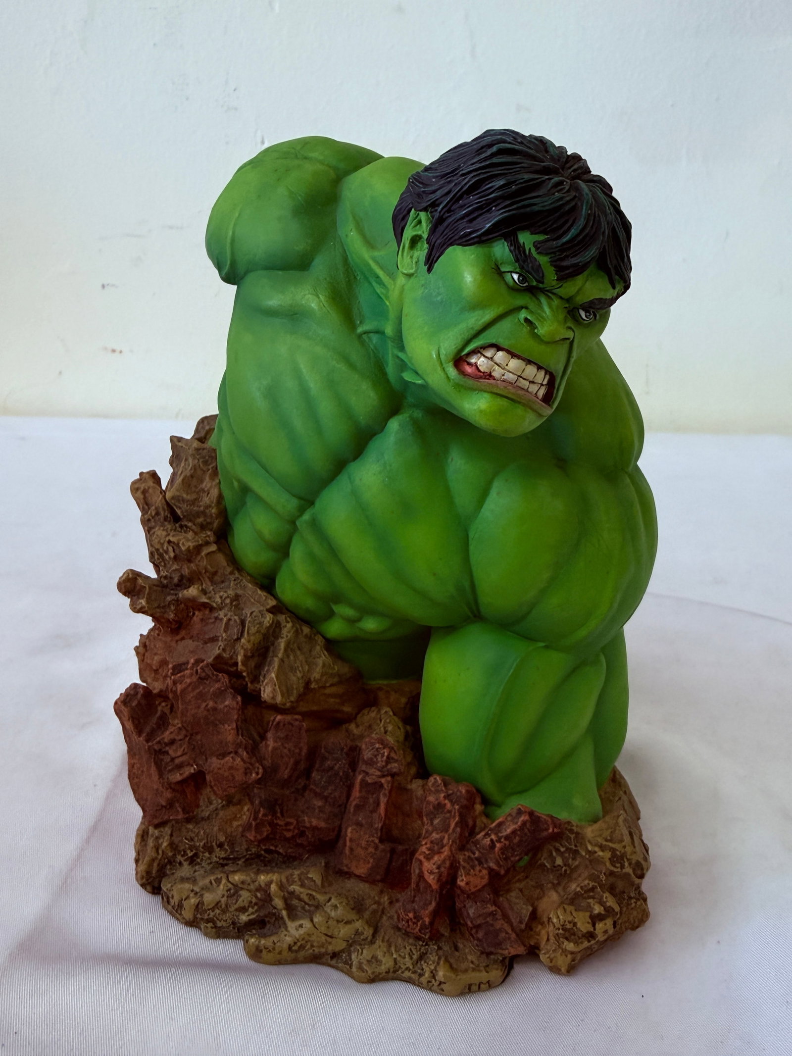 Hulk Marvel Diamond Select Toys Resin Bust Statue 2003 Licensed 8" Figure (1 of 5)