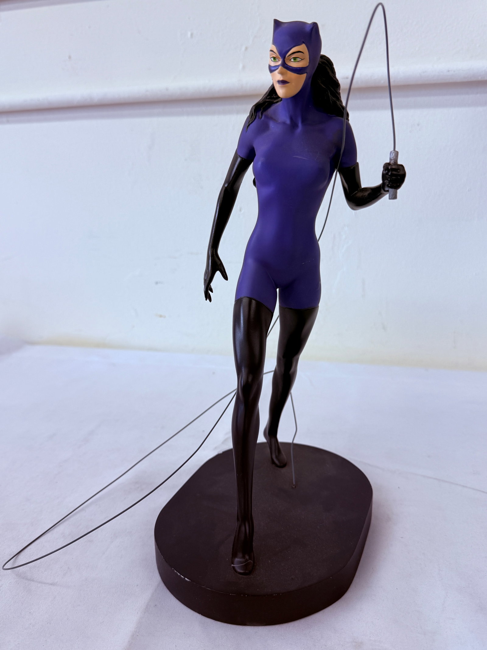 Catwoman DC Comics Warner Bros Studio Store Statue Figure 1999, 12 inch: Catwoman DC Comics Warner Bros Studio Store Statue Figure 1999, 12 inch