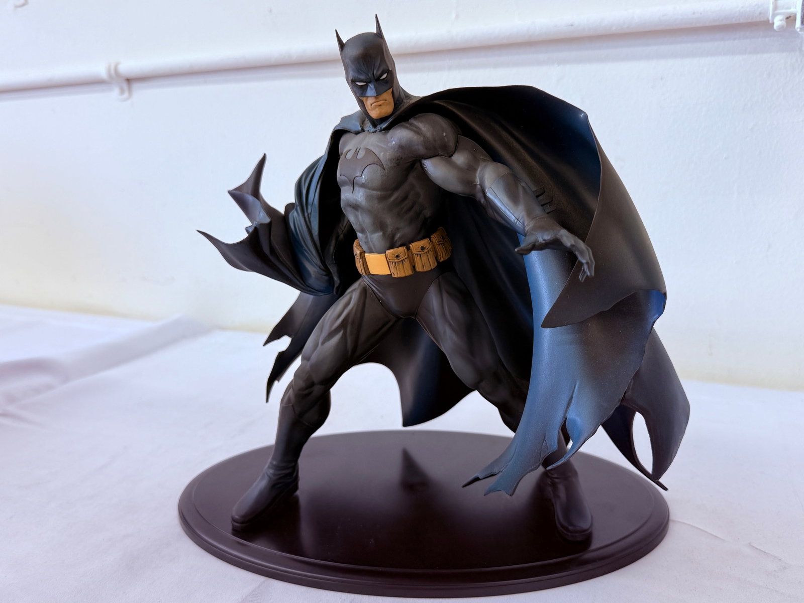 Batman DC Comics Large Statue Figure Warner Bros. Entertainment 2005 (1 of 5)