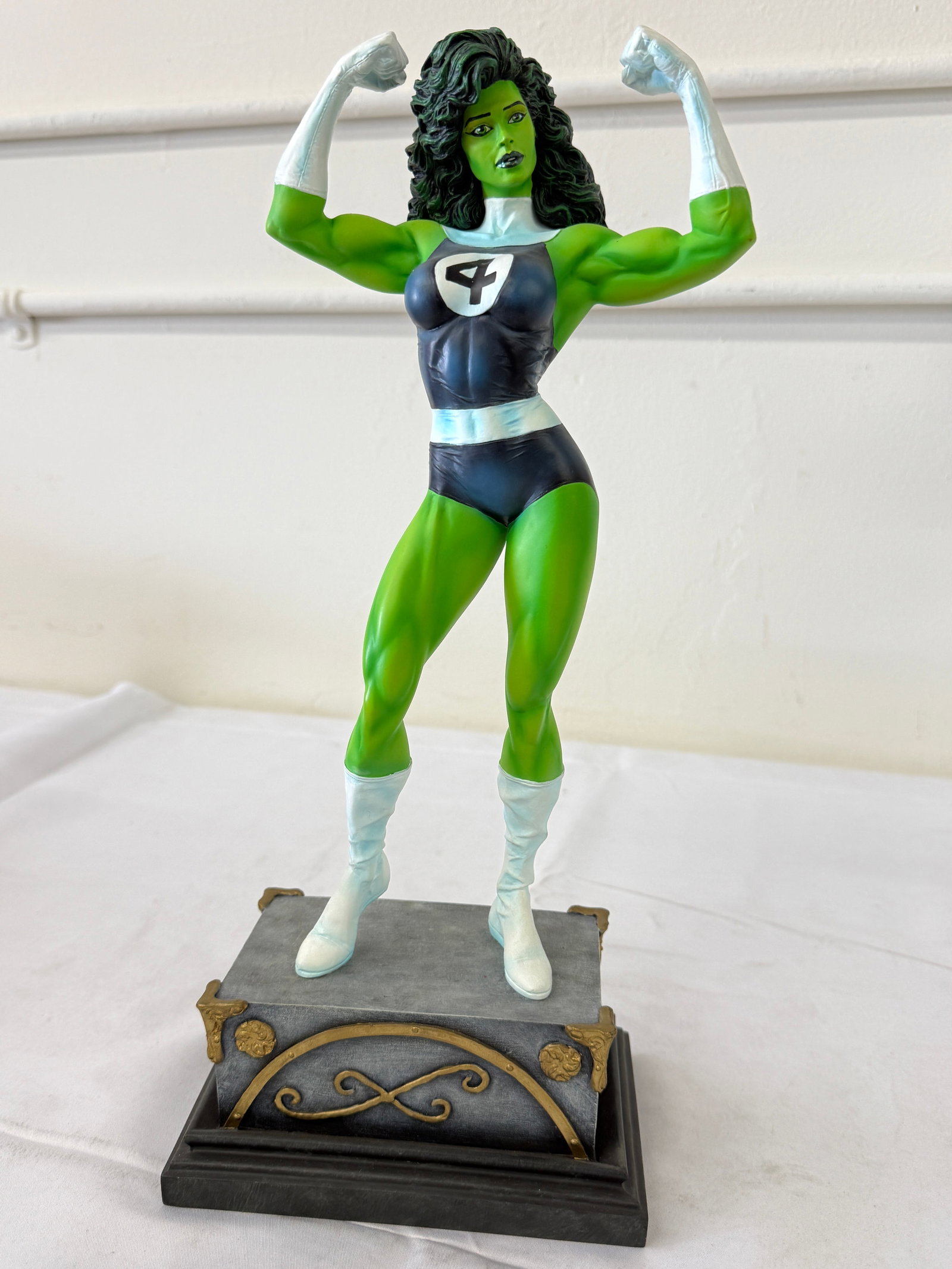 She-Hulk Marvel Diamond Select Toys Limited Edition Resin Statue #170/3000 2006 (1 of 5)