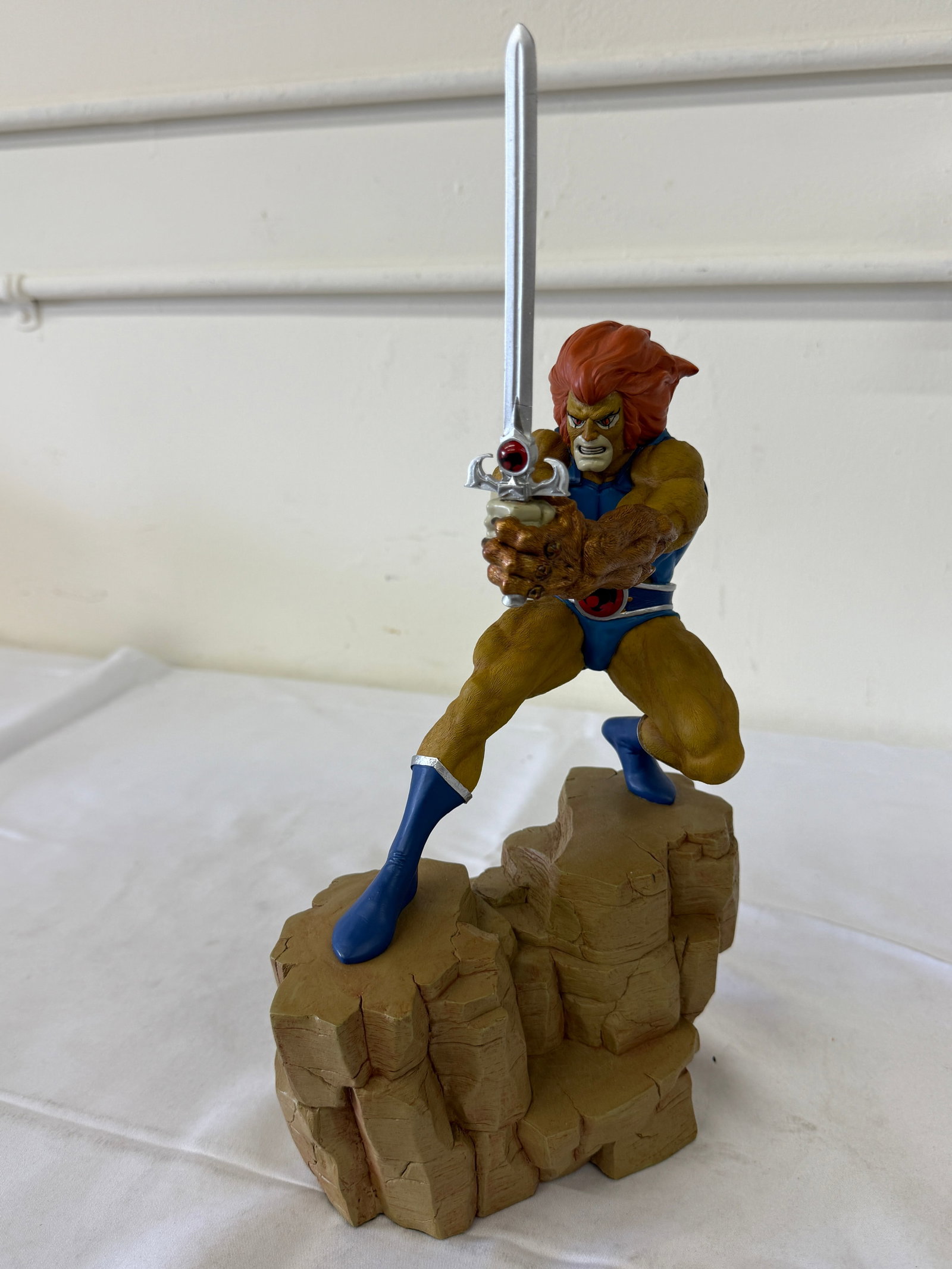 ThunderCats Lion-O Hard Hero Limited Edition Statue #402/1000 Sculpted Paul Bennett (1 of 6)