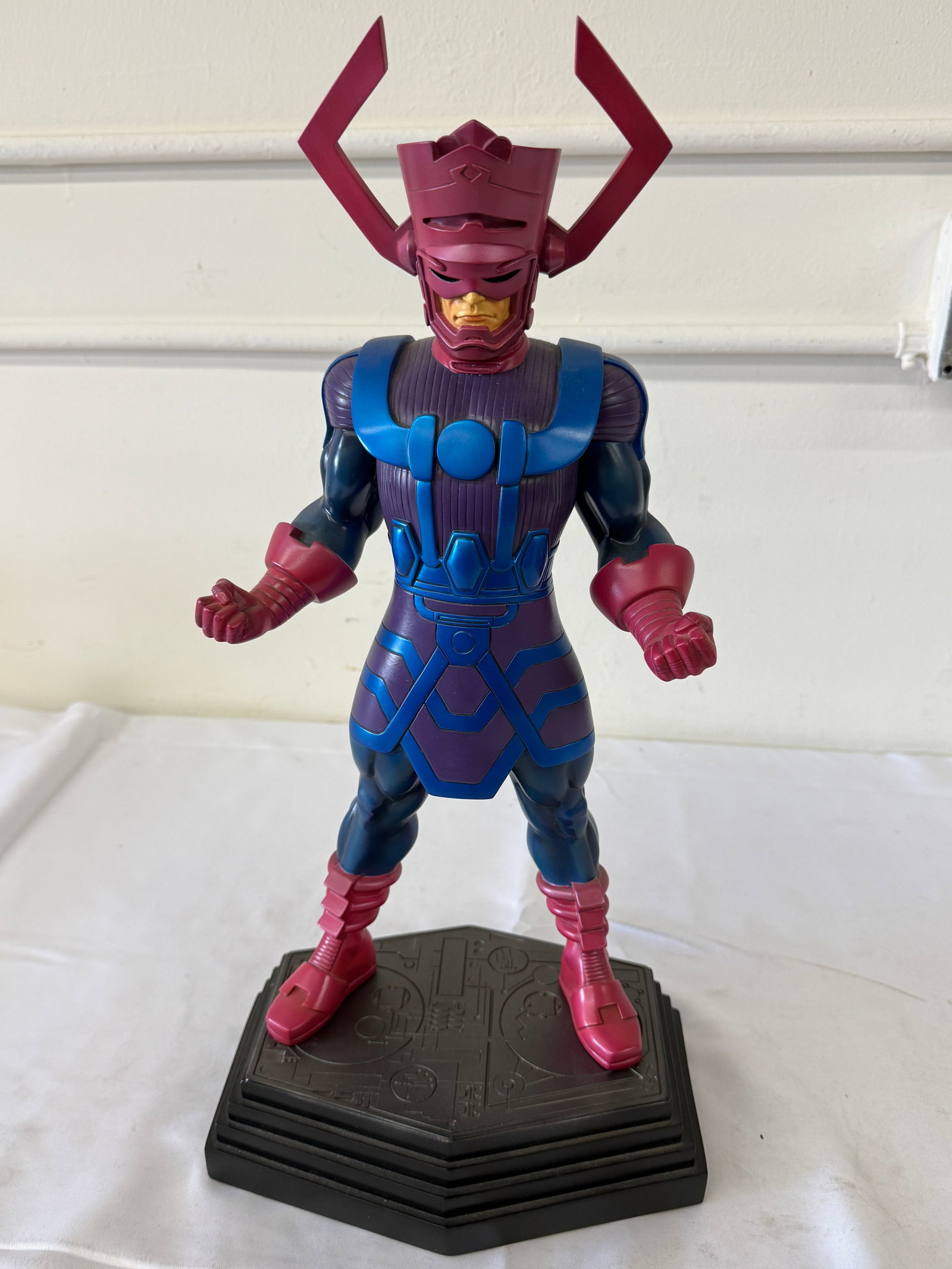 Galactus Marvel Bowen Designs Limited Edition Statue #907/2500 2004 (1 of 5)