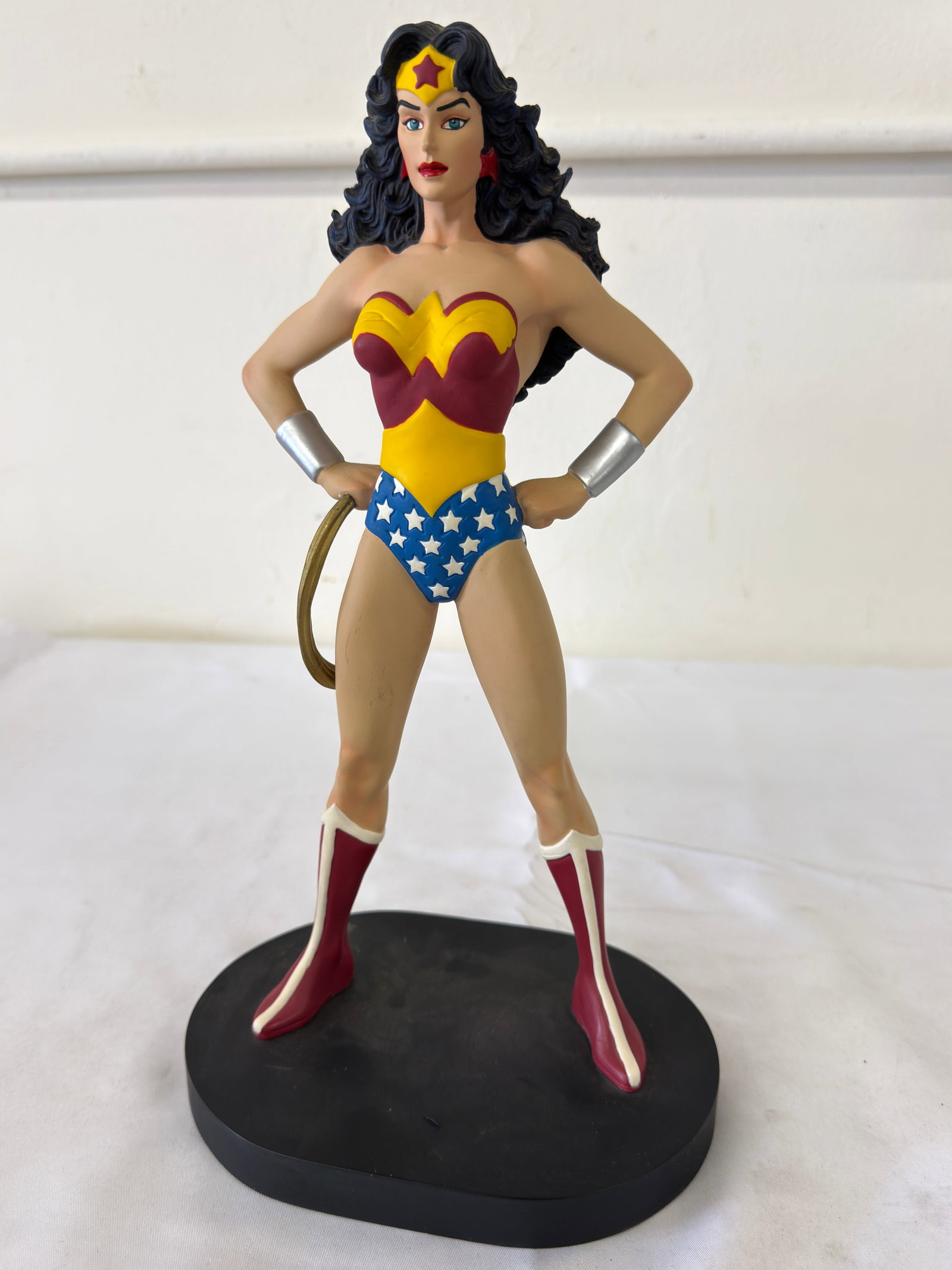 Wonder Woman DC Comics Warner Bros Studio Store Resin Statue 1999 12" (1 of 5)