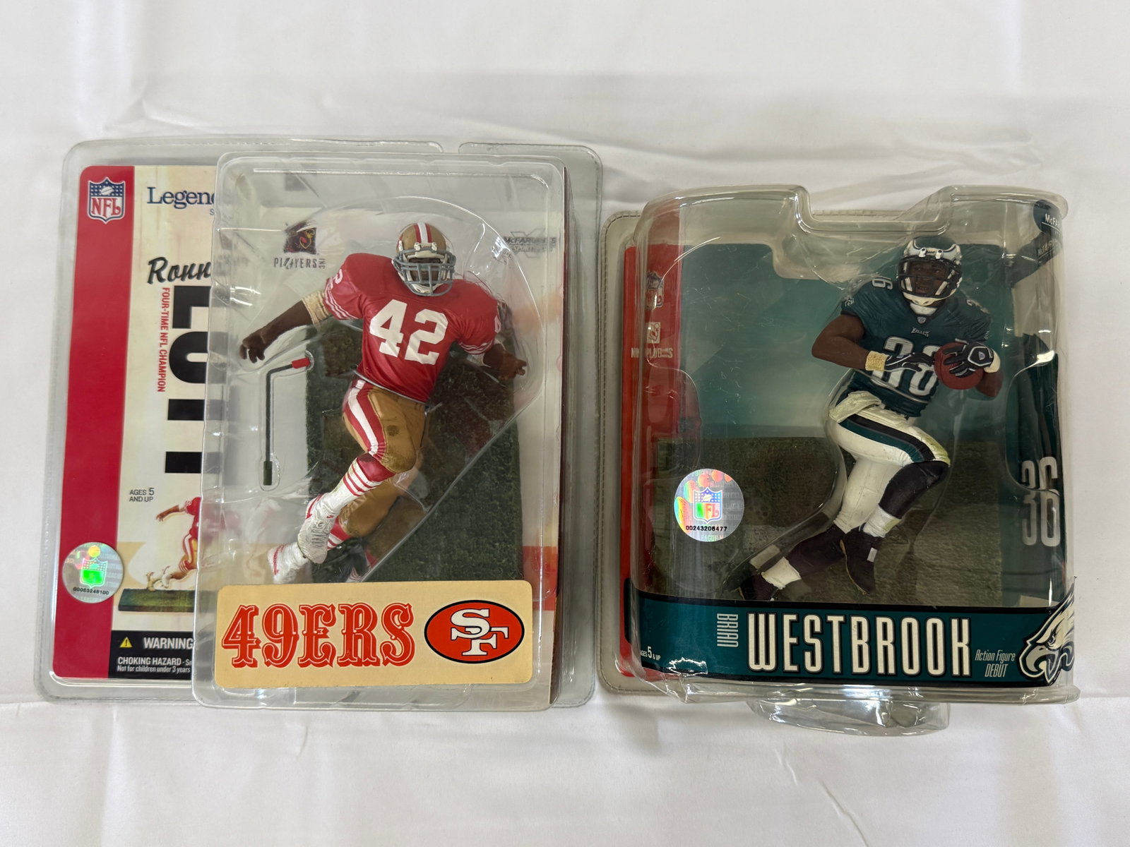 McFarlane NFL Action Figures Lot of 2 Sealed in Box (1 of 2)