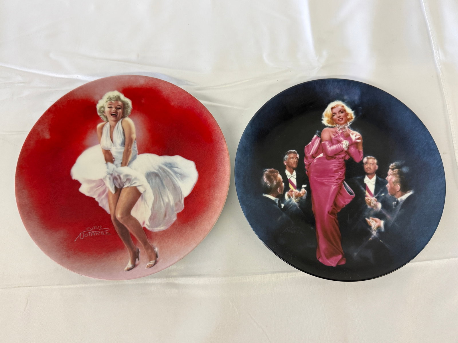 Marilyn Monroe Collector Plates Set of Two: Marilyn Monroe Collector Plates Set of Two