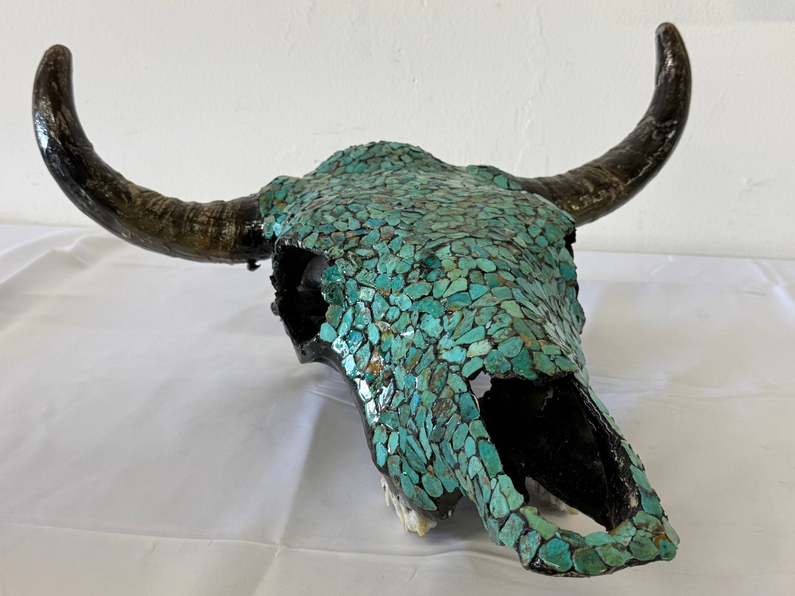 Turquoise Mosaic Inlaid Bull Skull Decorative Art Piece (1 of 3)