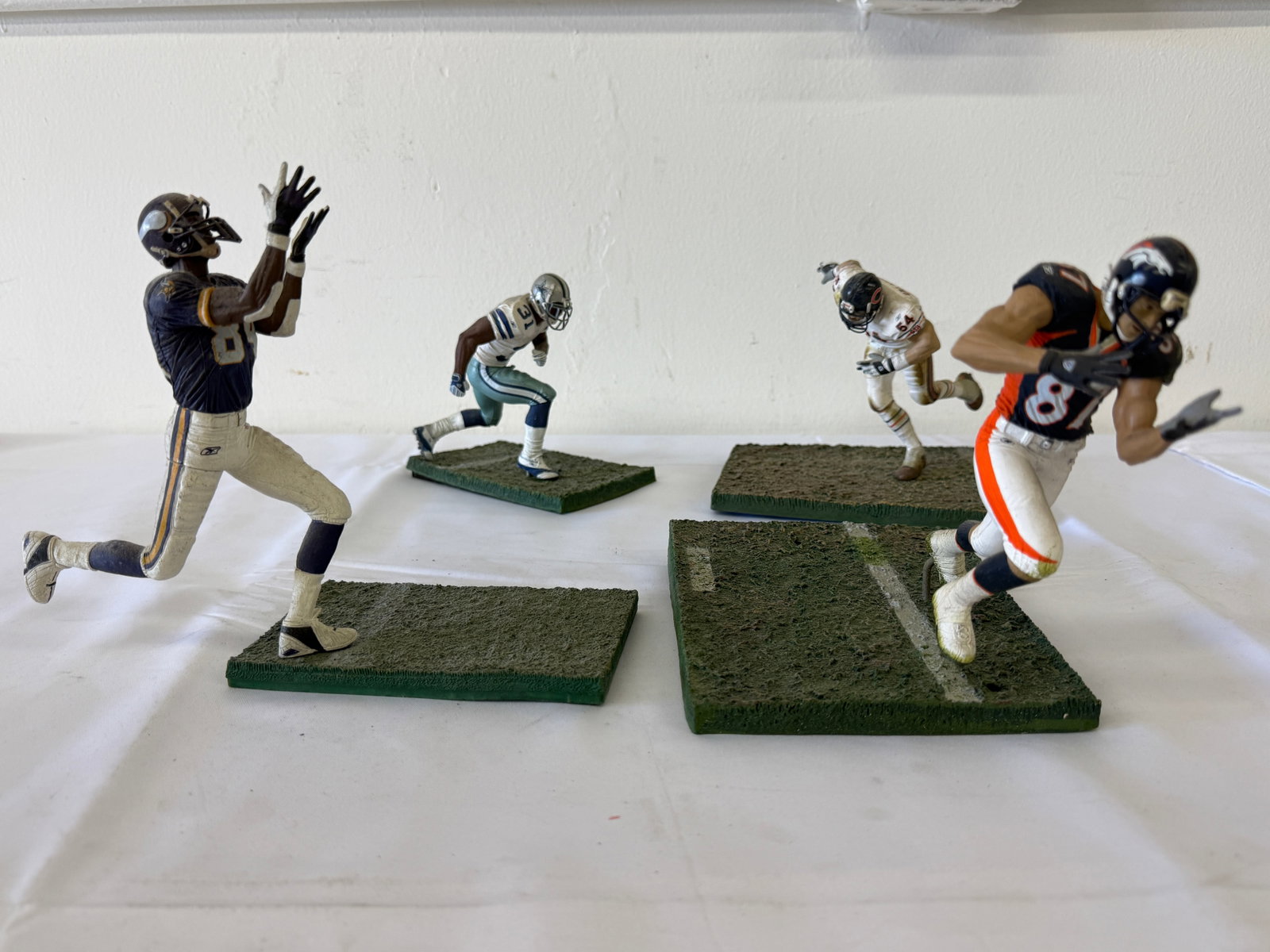 McFarlane NFL Football Action Figure Collection Lot (1 of 2)