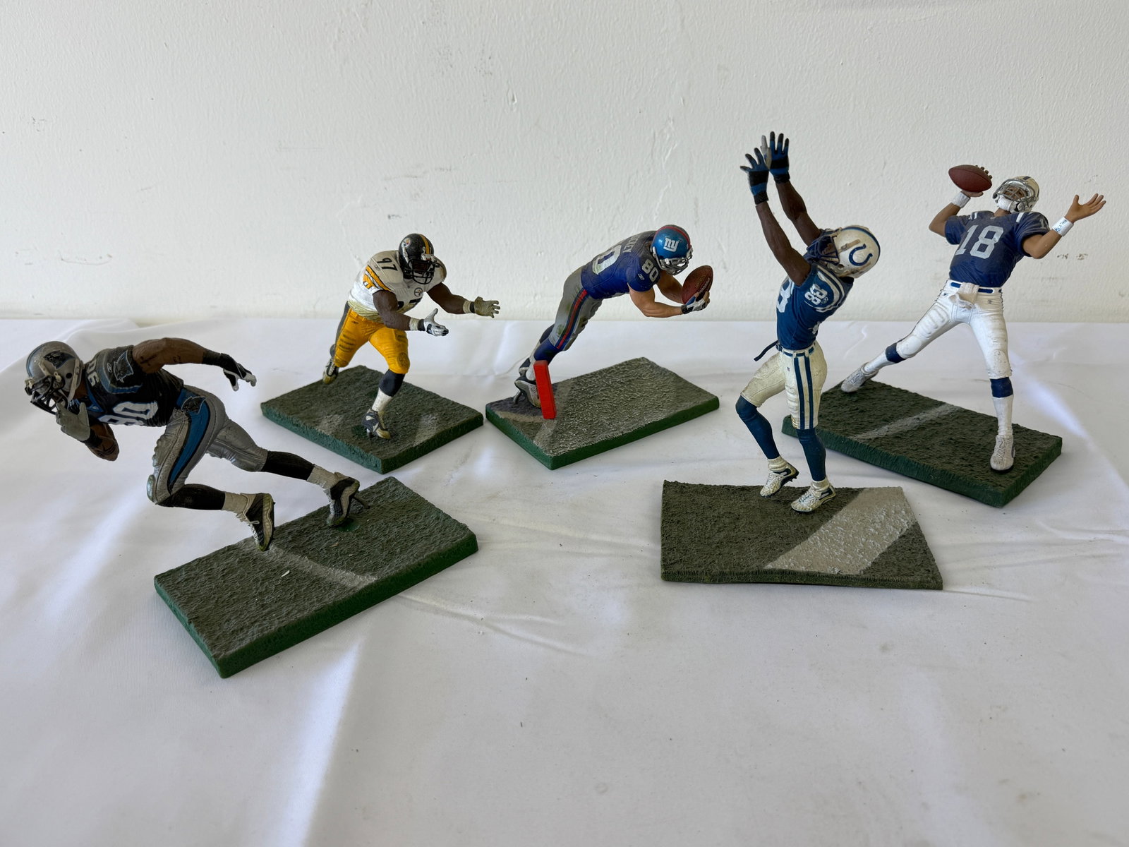 McFarlane NFL Football Action Figure Collection Lot of 5: McFarlane NFL Football Action Figure Collection Lot of 5
