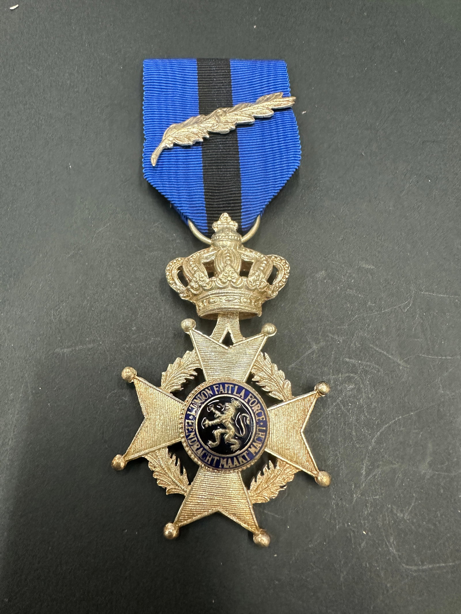 Belgian Order of the Crown Knight's Cross Medal with Ribbon (1 of 3)