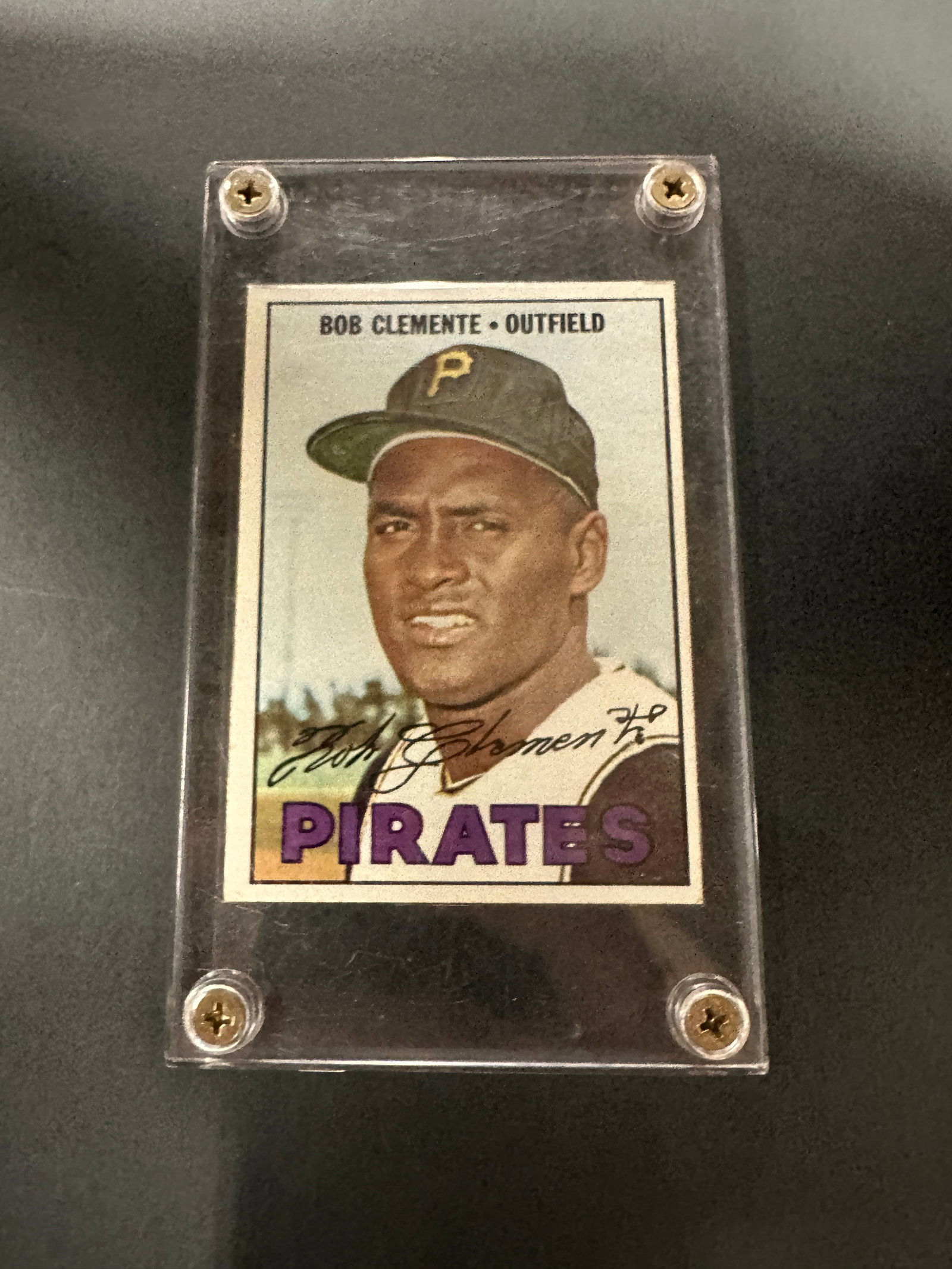 1967 Topps Bob Clemente #400 Pittsburgh Pirates Baseball Card in Screwdown (1 of 2)