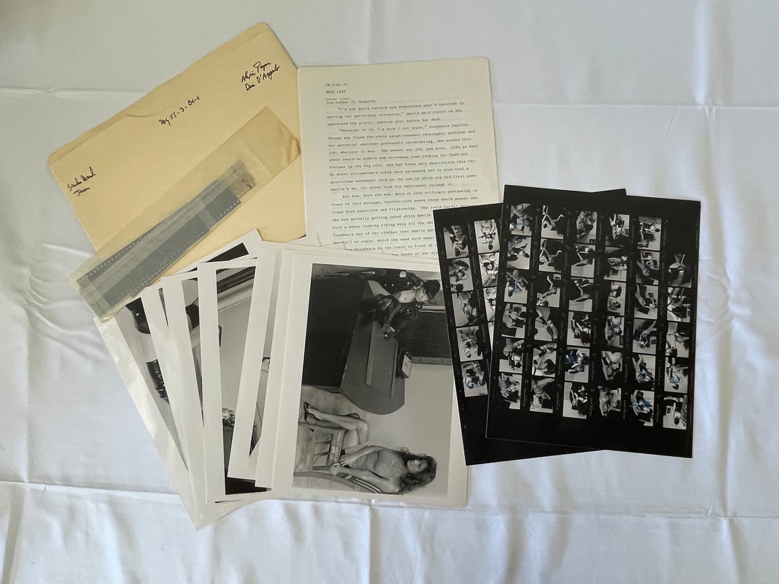 Vintage Pin Up Risque Model Erotic Photo Archive Collection B&W (1 of 2)