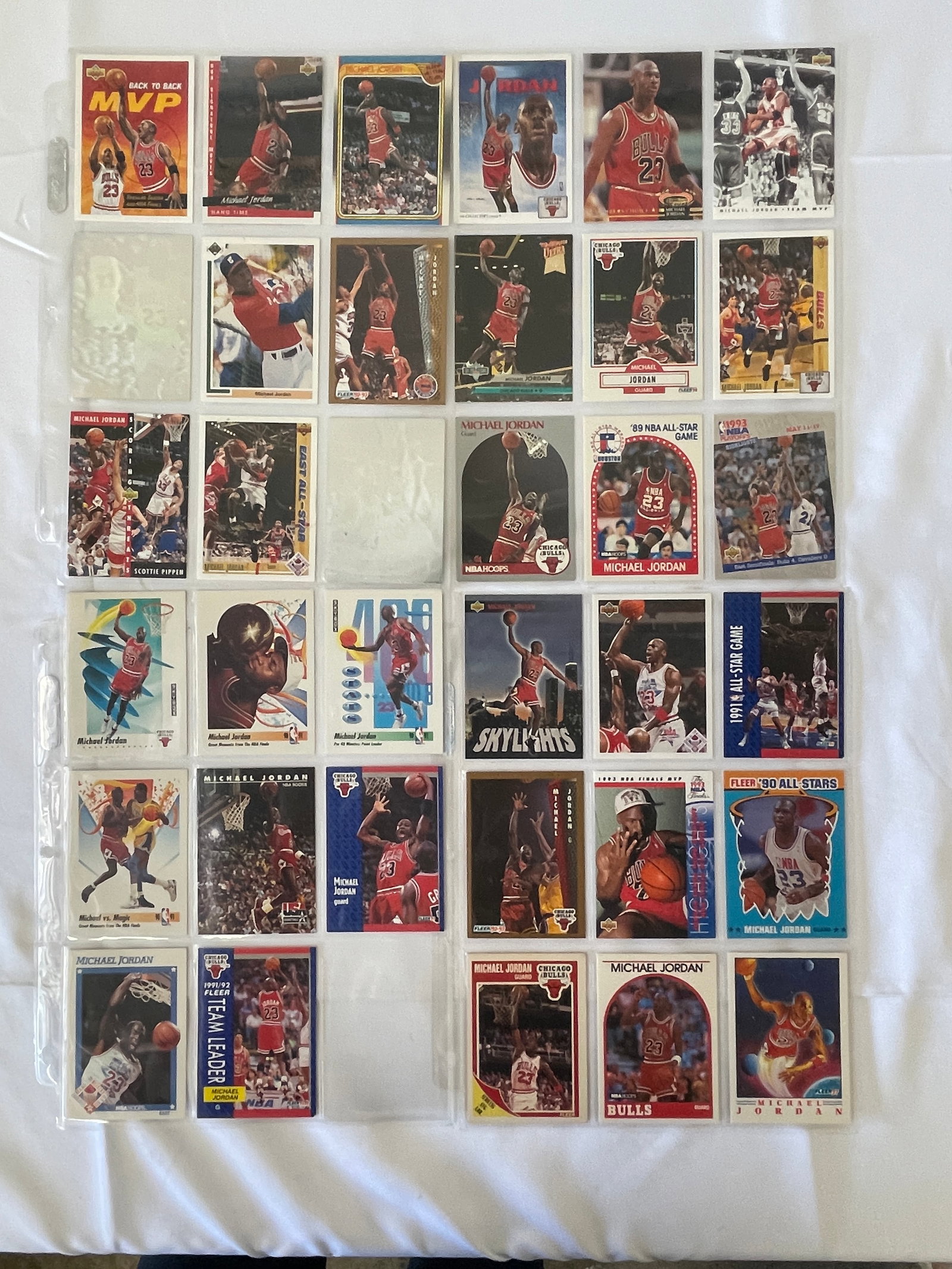 Michael Jordan Chicago Bulls NBA Trading Card Collection 40+ Cards 1986-1993 (1 of 6)