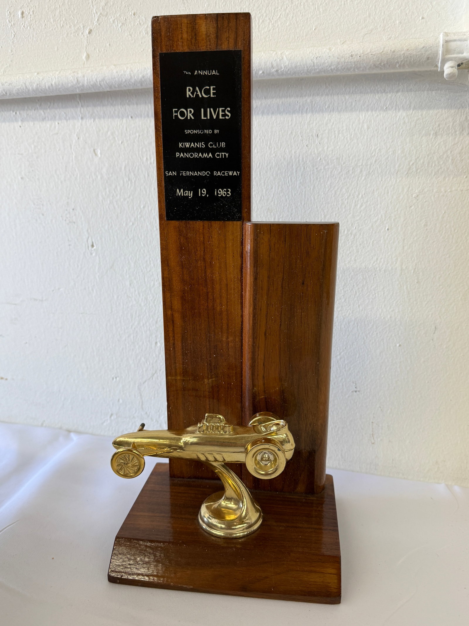 1963 Race For Lives Kiwanis Club Panorama City San Fernando Raceway Trophy (1 of 4)