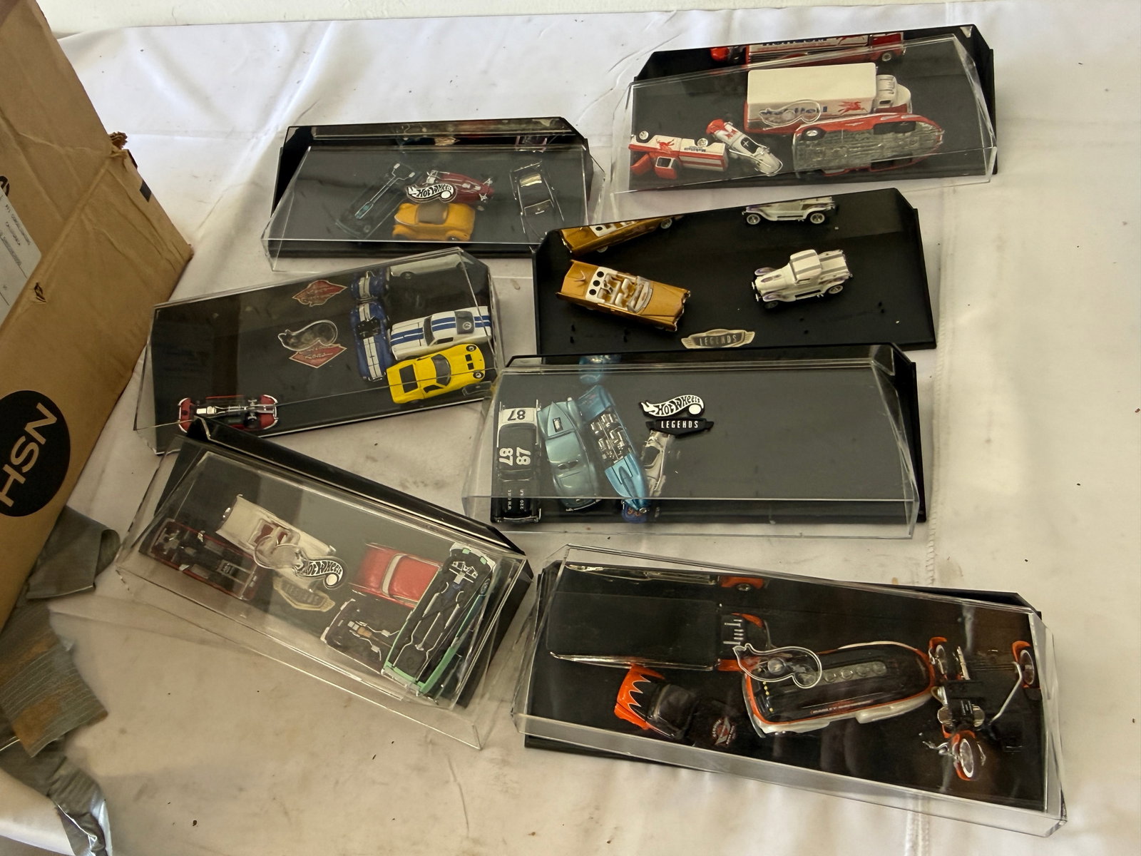 Hot Wheels Legends & Collector Series Die-Cast Sets in Display Cases with Vintage Documents: Hot Wheels Legends & Collector Series Die-Cast Sets in Display Cases with Vintage Documents
