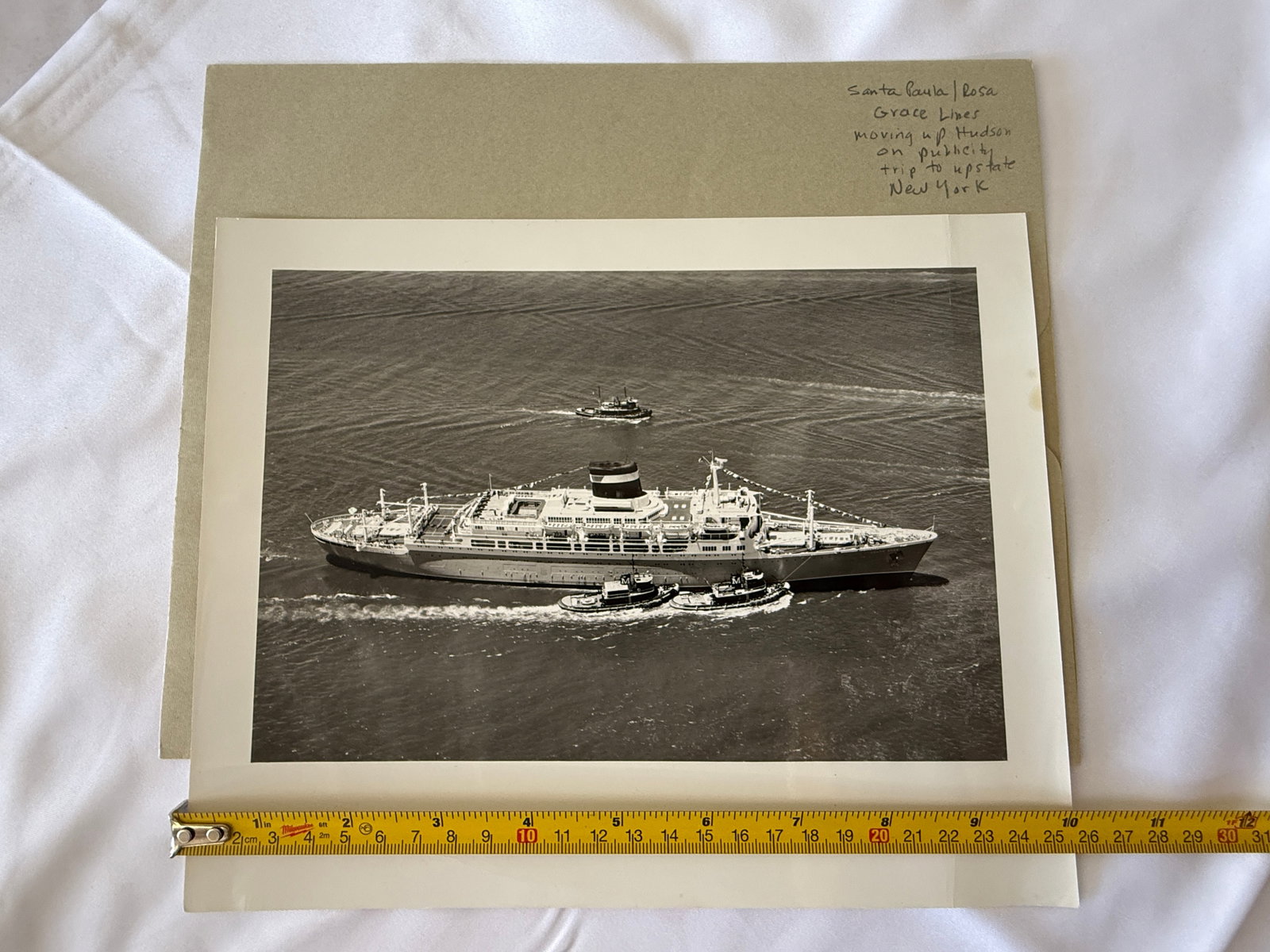 Santa Paula/Rosa Grace Lines Hudson River Publicity Cruise Original Press Photo (1 of 2)