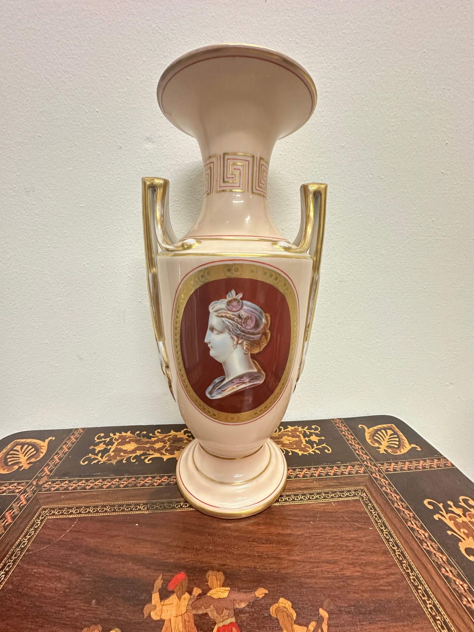 Limoges Porcelain Neoclassical Urn Vase, Ohn Vogt & Co NY, Classical Cameo (1 of 9)