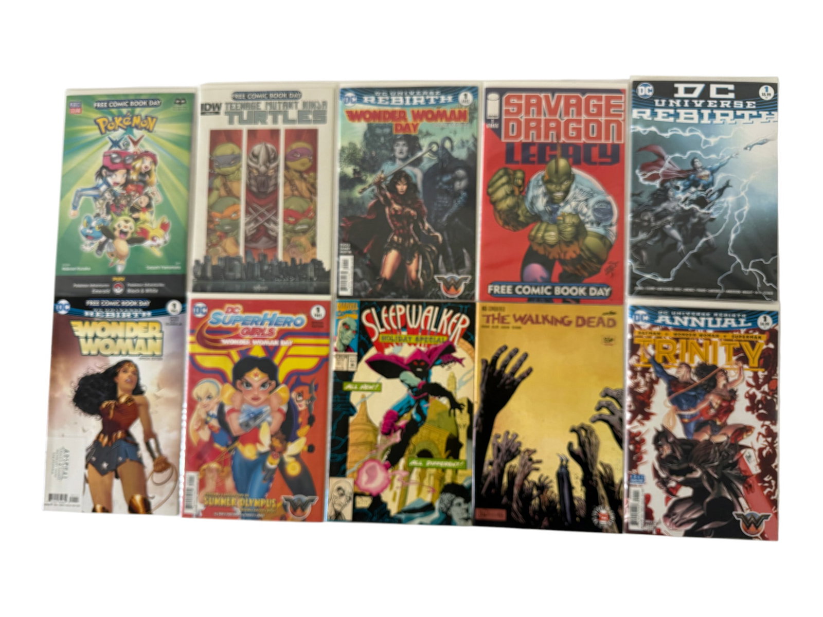 Mixed Comic Book Lot x10 DC Rebirth Wonder Woman Walking Dead Pokemon TMNT (1 of 1)