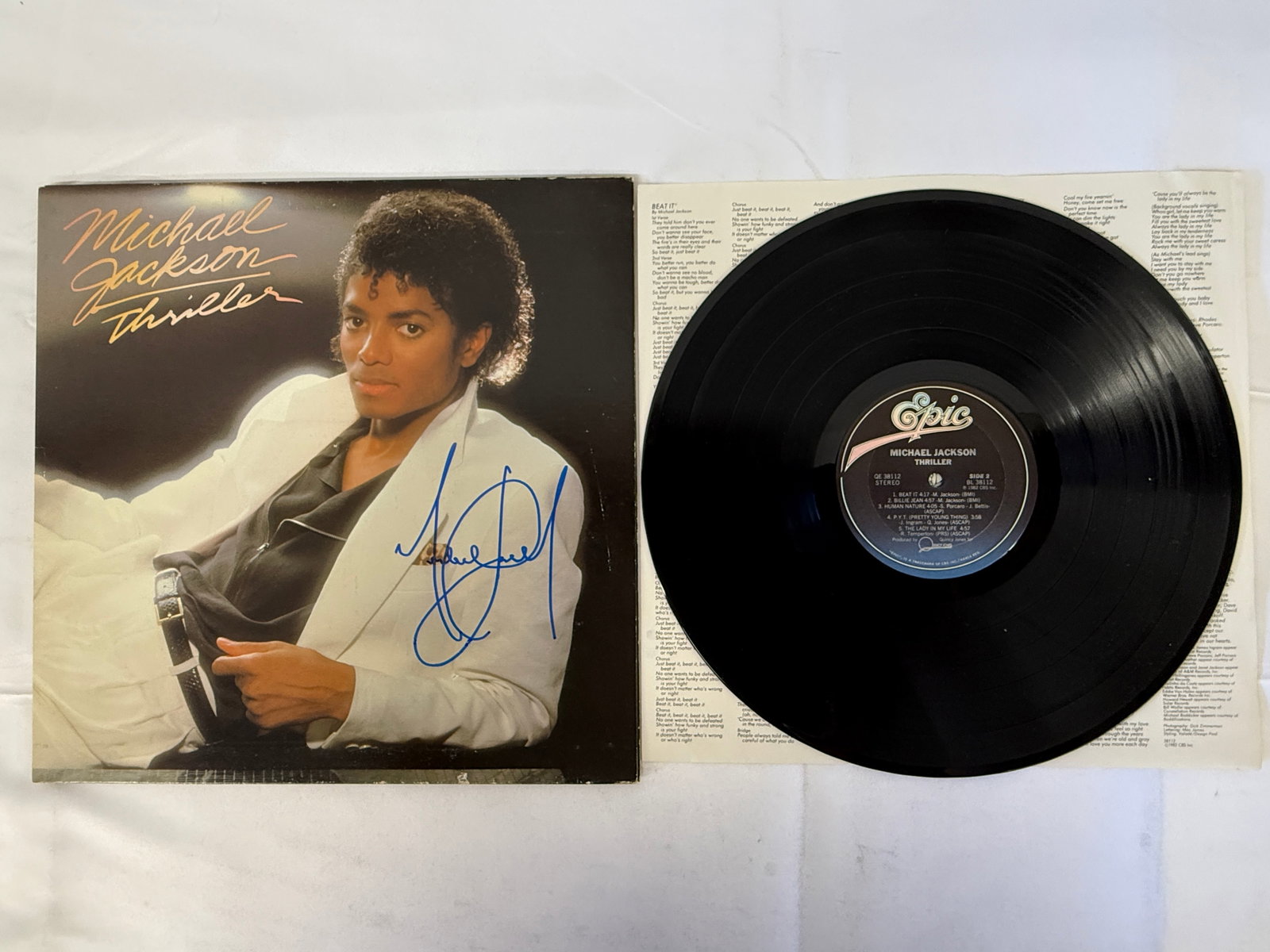 Michael Jackson Thriller Epic Records Vinyl LP Signed Autographed Album Cover (1 of 4)