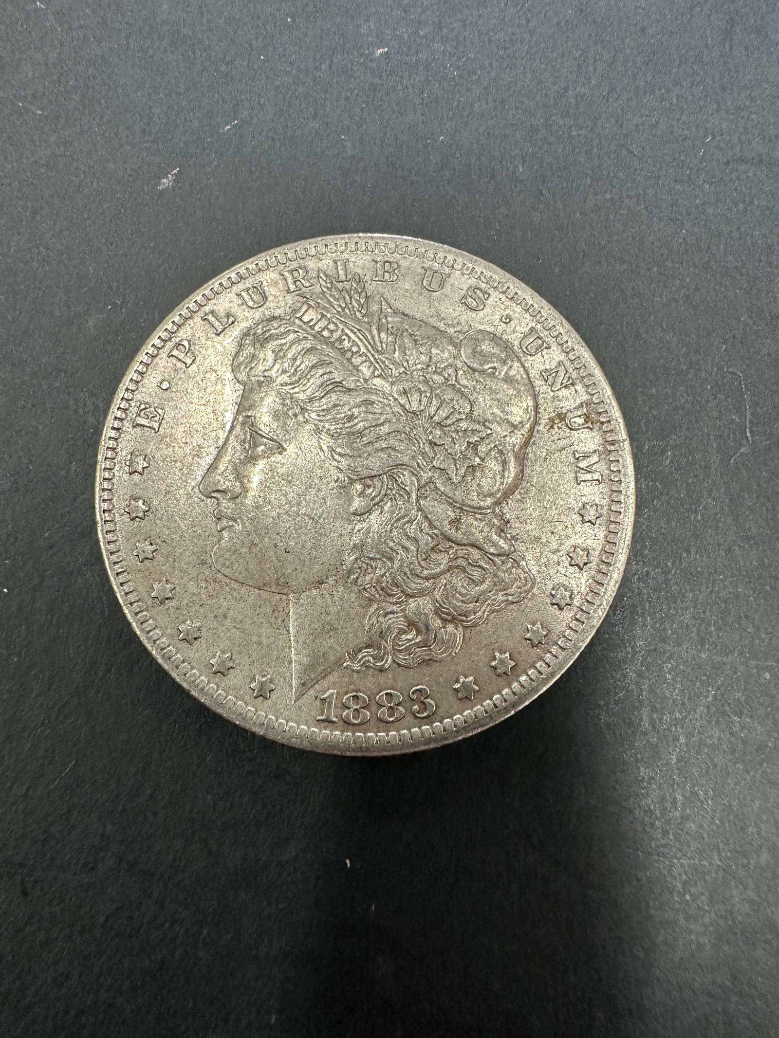 MORGAN SILVER DOLLAR COIN 1883 O (1 of 4)