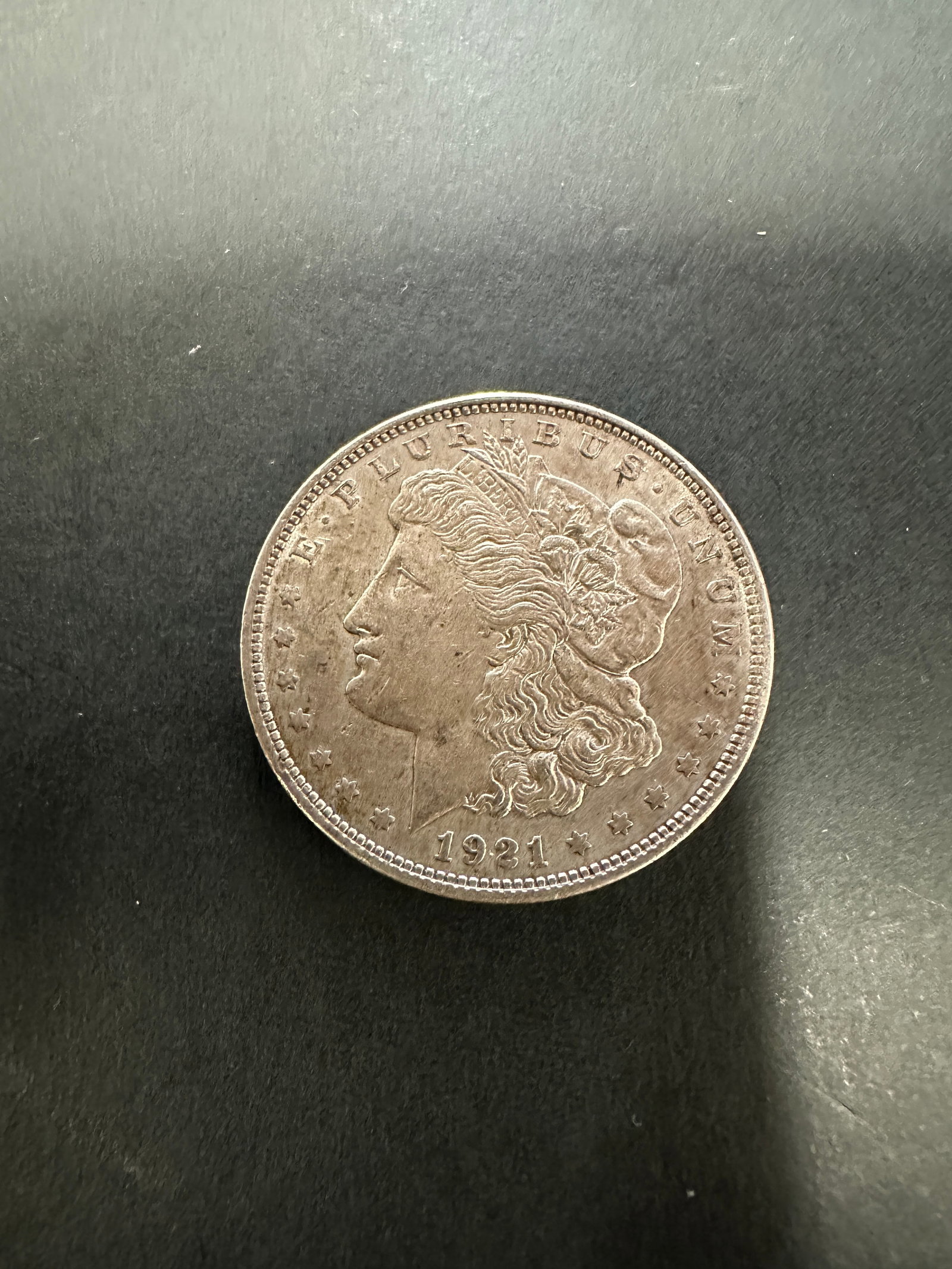 MORGAN SILVER DOLLAR 1921 COIN (1 of 2)
