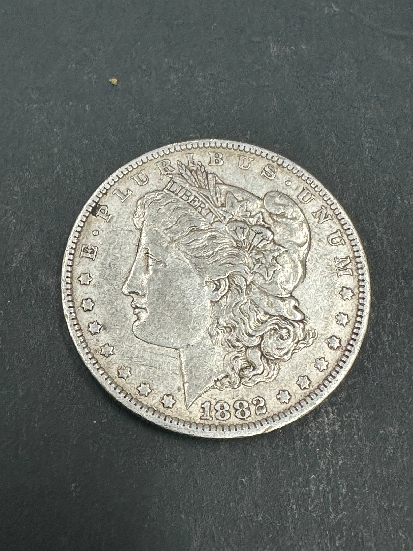 MORGAN SILVER DOLLAR 1882 O COIN: MORGAN SILVER DOLLAR 1882 O COIN