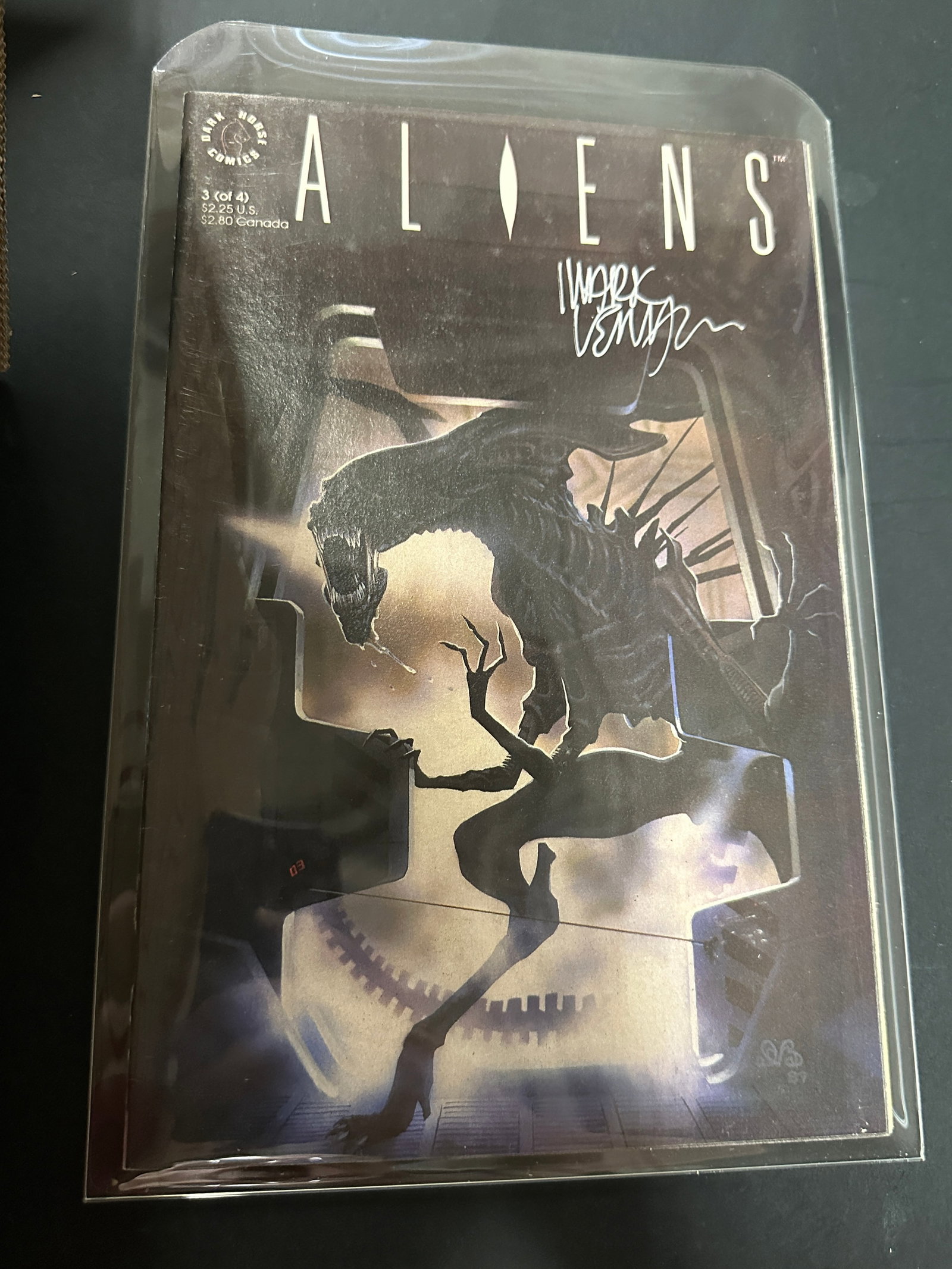 Aliens Dark Horse Comics #3 of 4 Signed Mark Verheiden Comic Book (1 of 2)