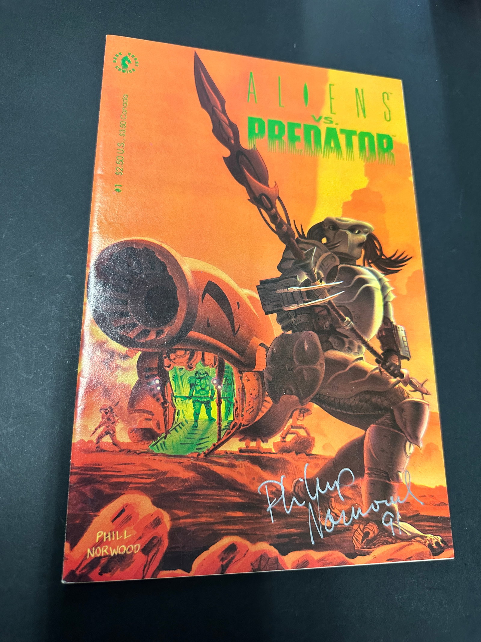 Aliens vs Predator #1 Dark Horse Comics 1990 Signed Phill Norwood (1 of 3)