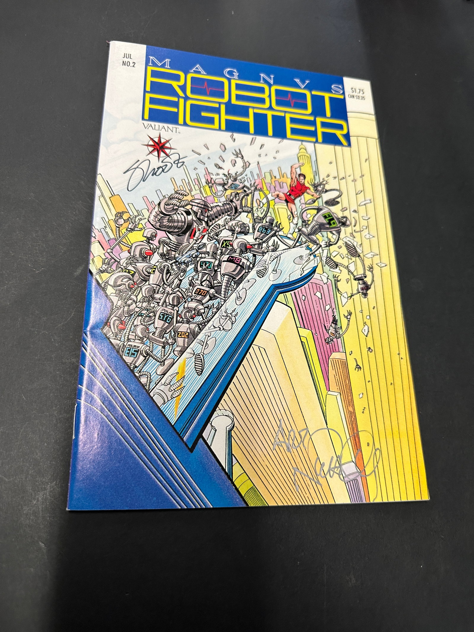 Magnus Robot Fighter Valiant Comics #2 Jul 1991 Signed twice (1 of 4)