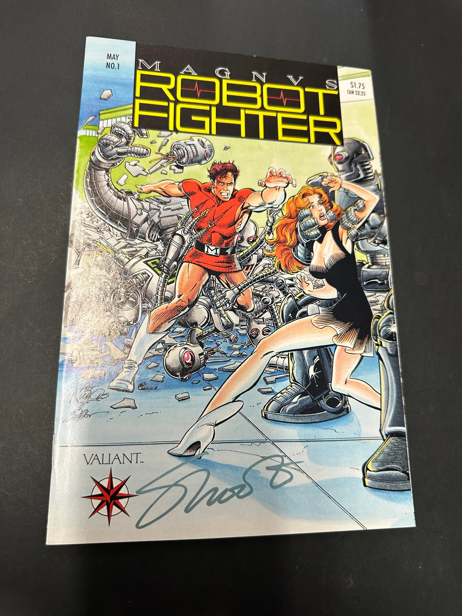 Magnus Robot Fighter Valiant Comics #1 May 1991 Signed First Issue (1 of 3)