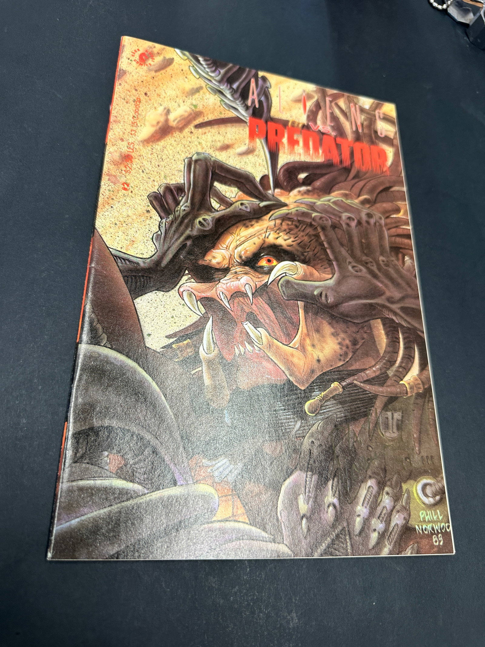 Aliens vs Predator #2 Dark Horse Comics 1990 Signed Phill Norwood: Aliens vs Predator #2 Dark Horse Comics 1990 Signed Phill Norwood