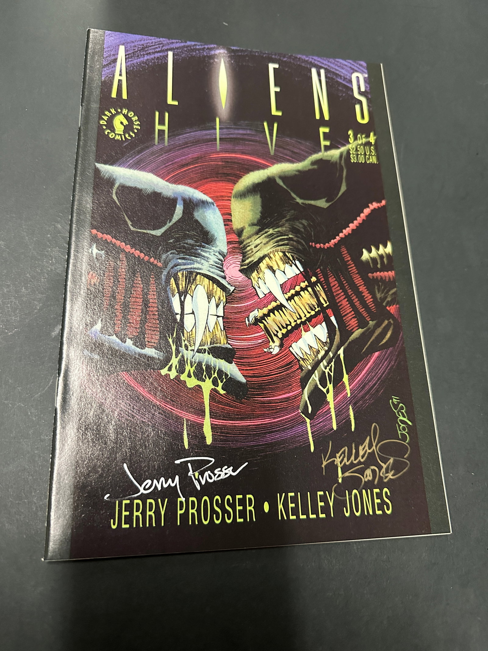 Aliens Hive #3 of 4 Dark Horse Comics Signed by Jerry Prosser & Kelley Jones (1 of 4)