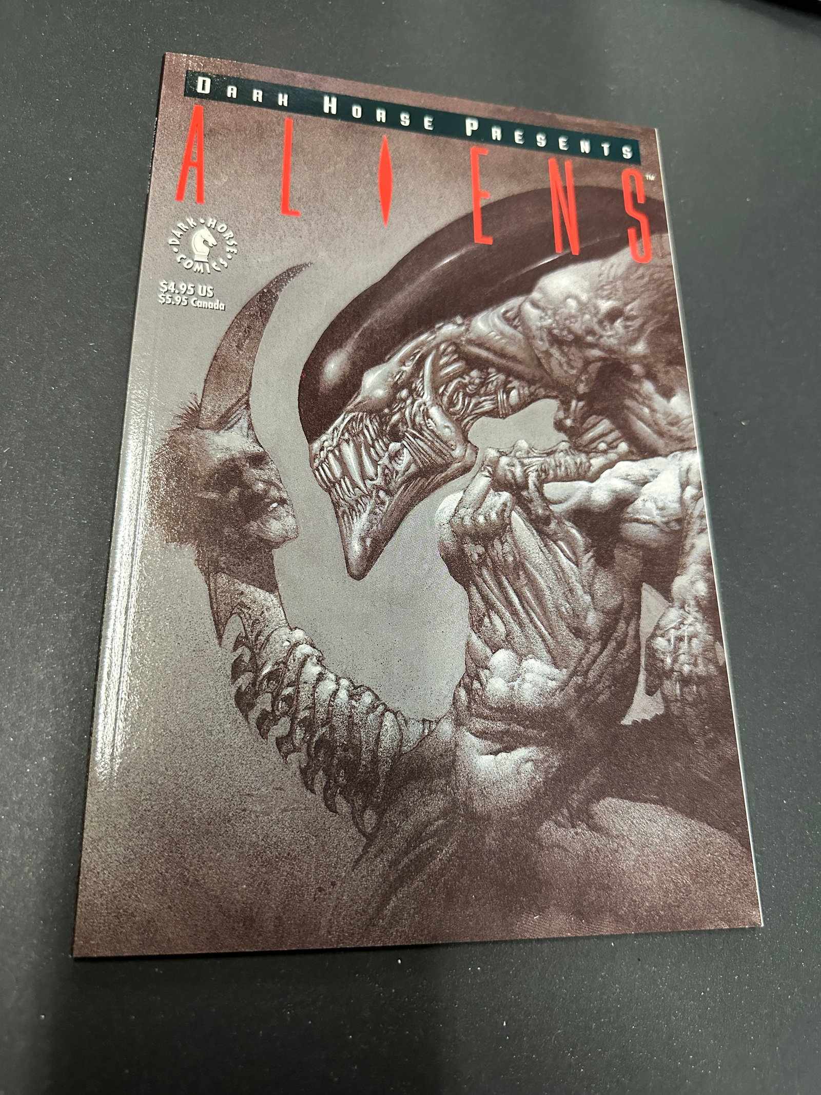 Dark Horse Presents Aliens Signed TPB Comic Book Paul Guinan 1992 (1 of 3)