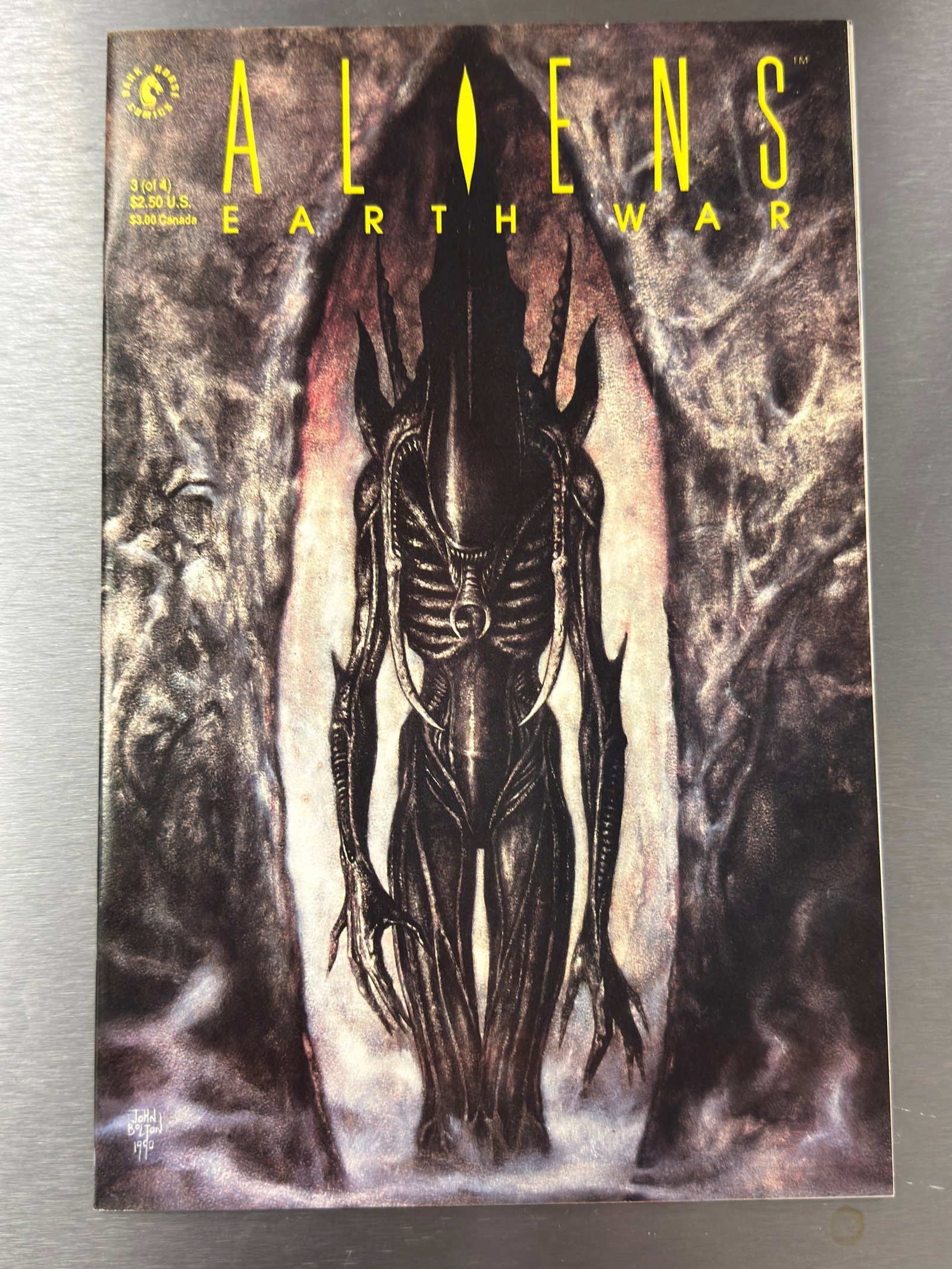 Aliens Earth War #3 Dark Horse Comics Signed & Give Me Liberty Back Issue (1 of 3)