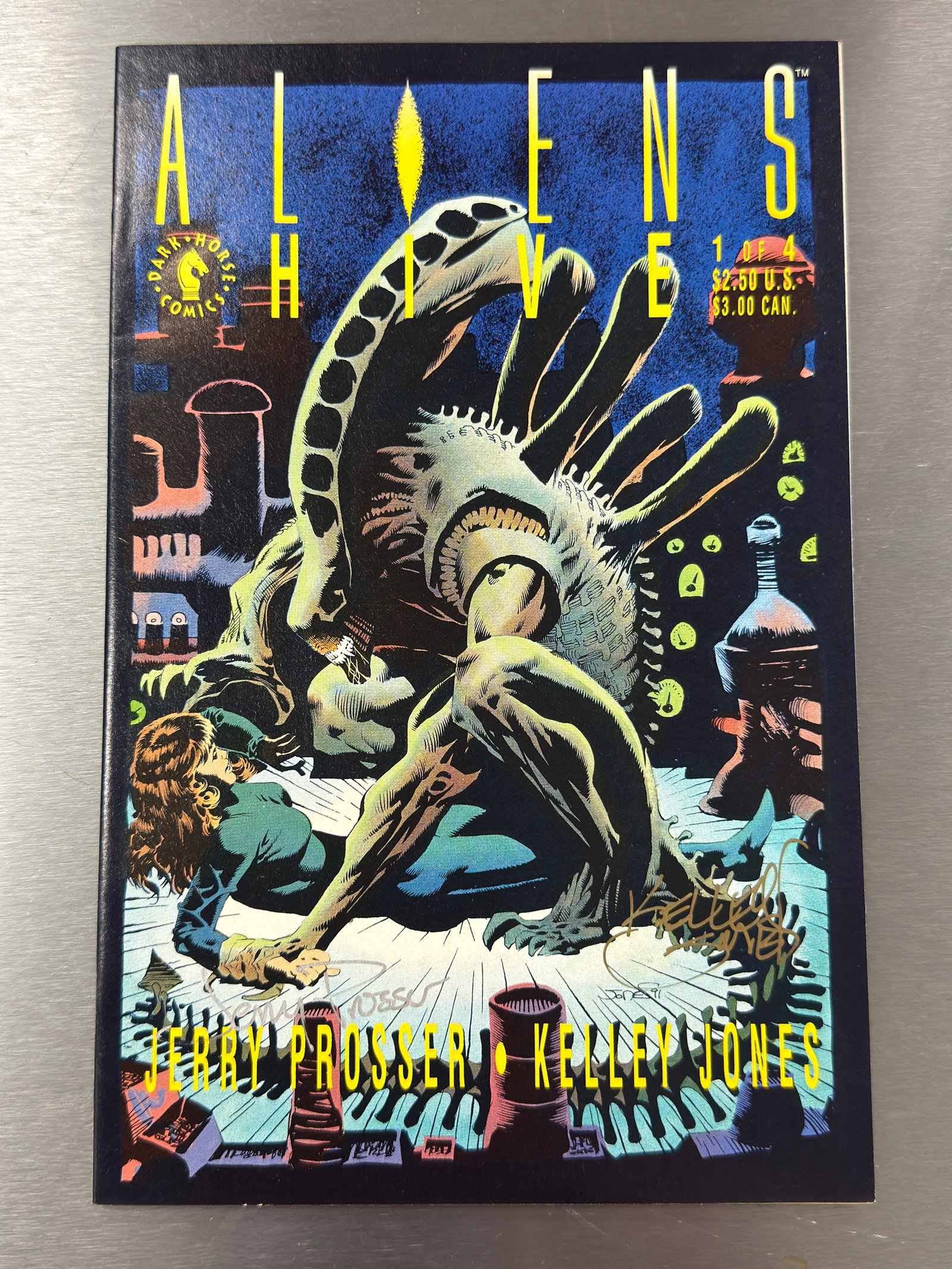 Aliens Hive #1 Dark Horse Comics 1992 Signed Kelley Jones Jerry Prosser (1 of 5)