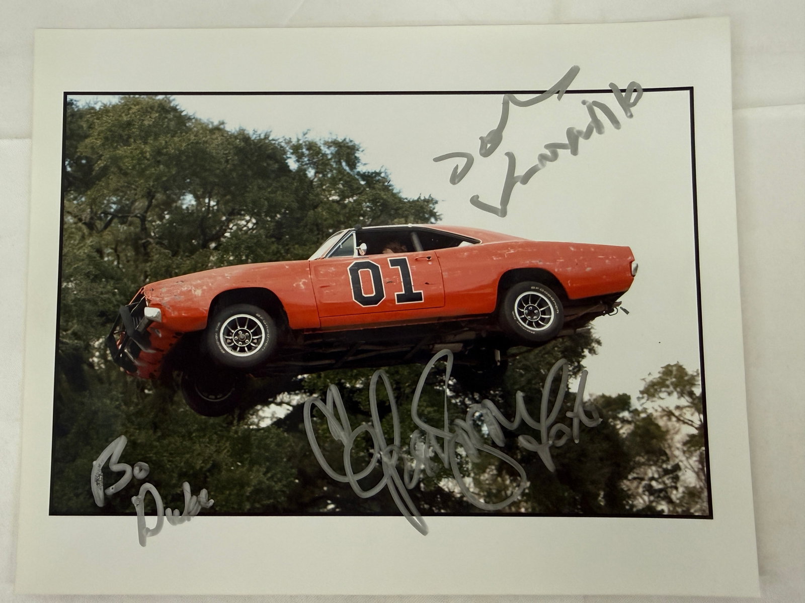 Dukes of Hazzard General Lee 2005 Film Cast Signed 8x10 Press Photo Warner Bros (1 of 4)