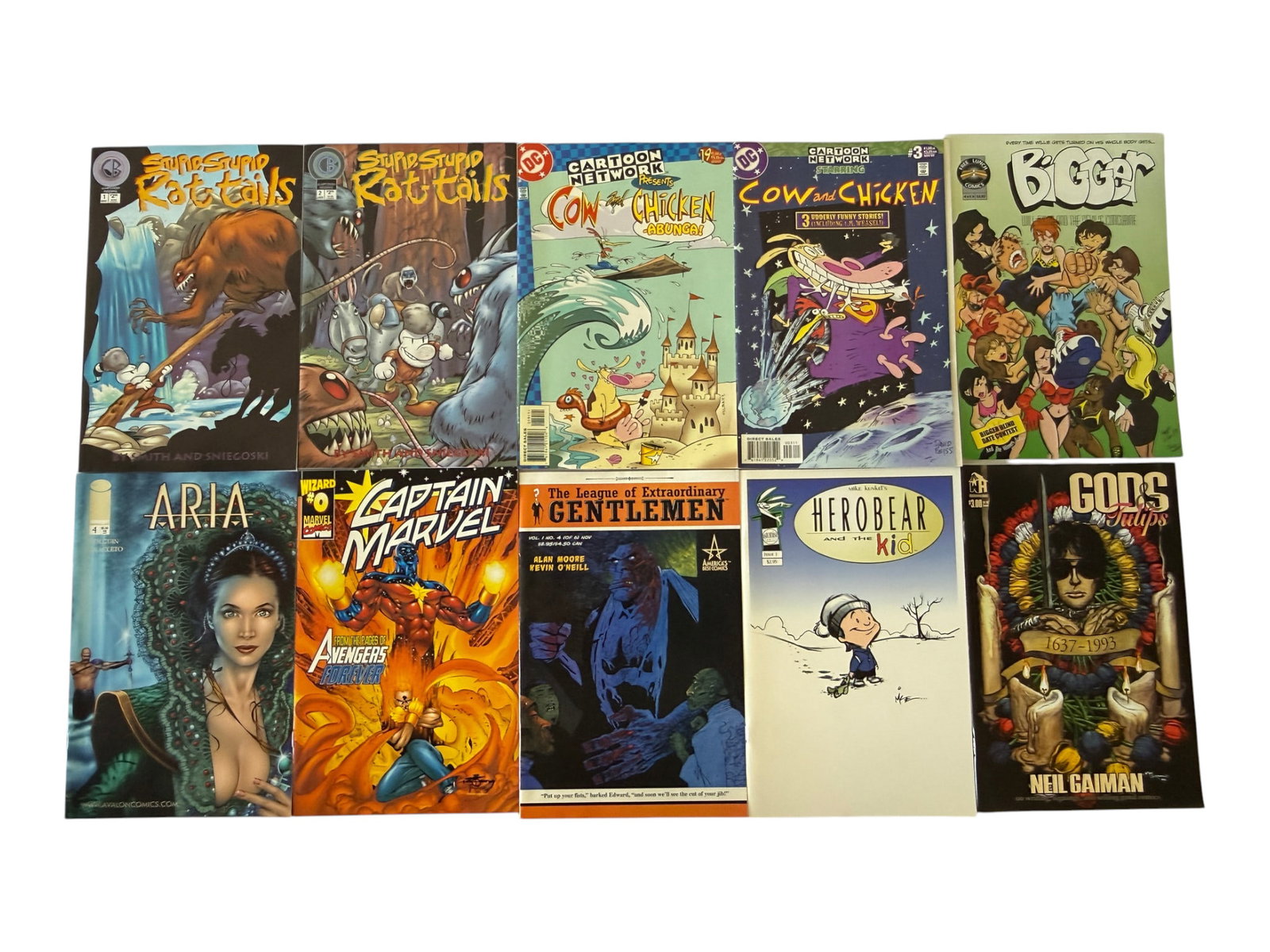 Mixed Comic Books Lot: Captain Marvel, Cow & Chicken, League of Extraordinary Gentlemen (1 of 1)