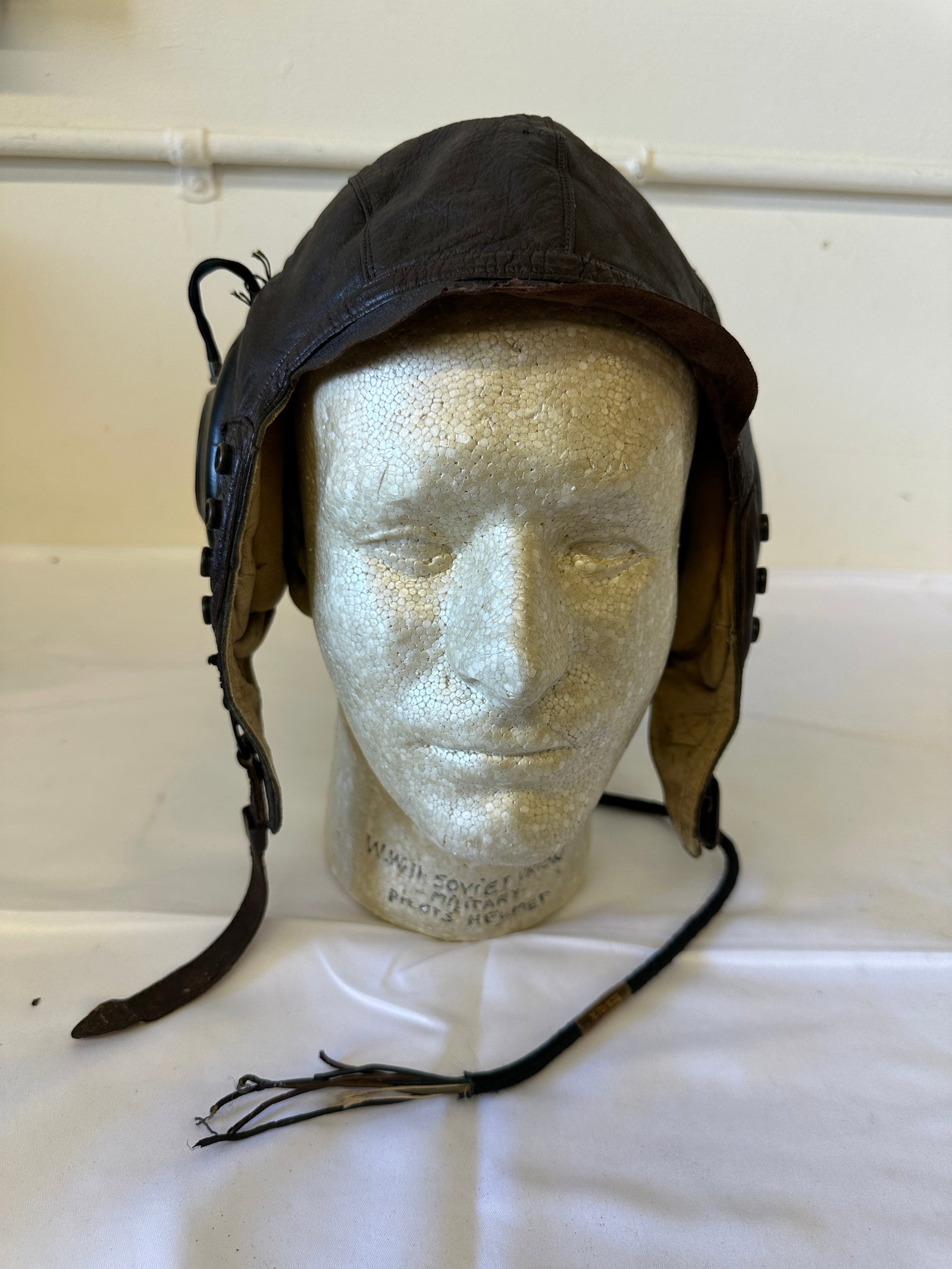 WWII US Army Air Force A-11 Leather Flying Helmet with Electro-Voice Receivers: WWII US Army Air Force A-11 Leather Flying Helmet with Electro-Voice Receivers