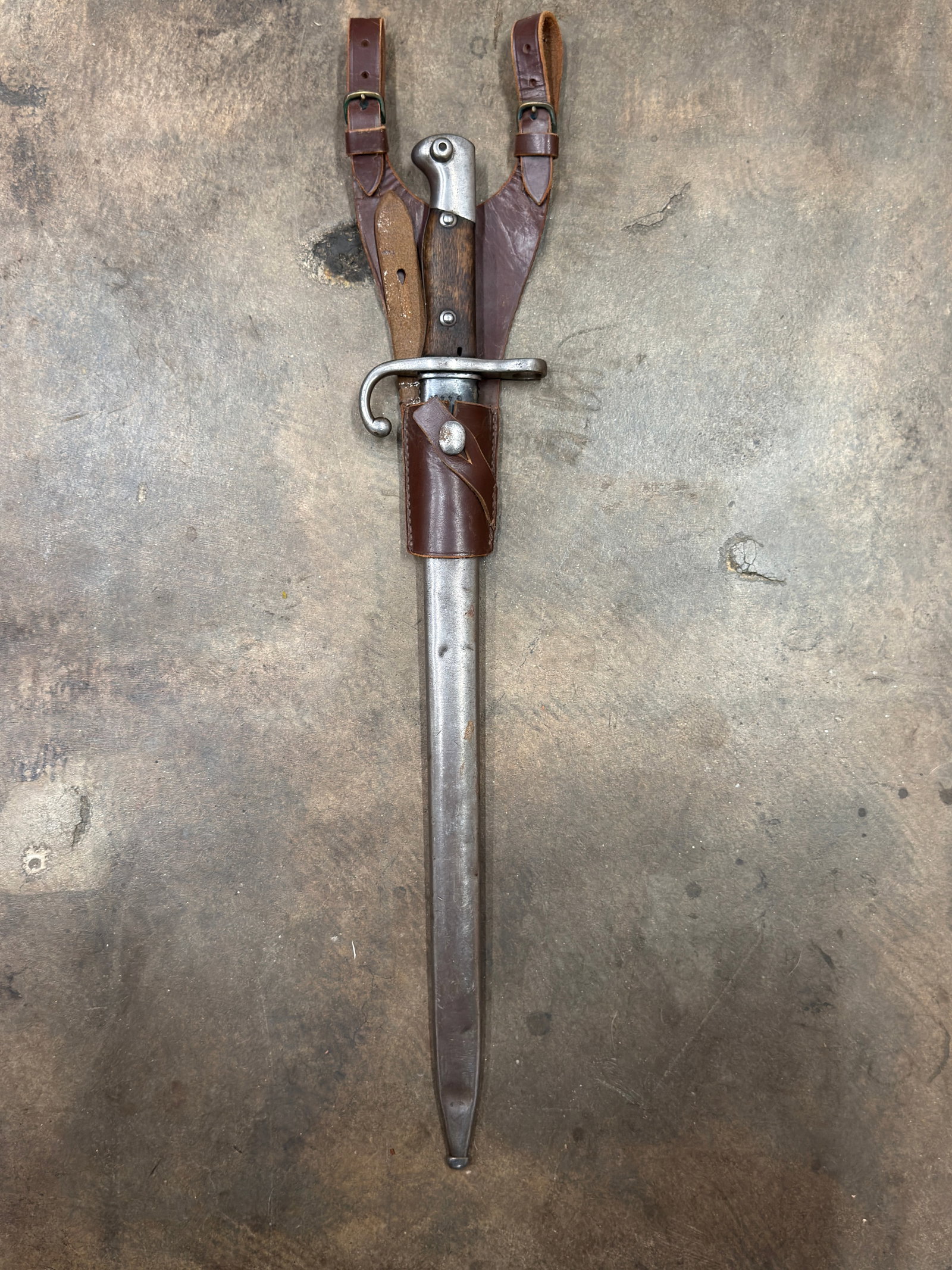 Argentine Model 1909 Bayonet by Weyersberg Kirschbaum & Co Solingen with Scabbard: Argentine Model 1909 Bayonet by Weyersberg Kirschbaum & Co Solingen with Scabbard
