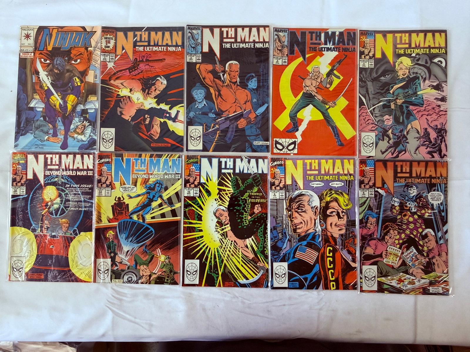 Vintage Comic Book Collection Lot: Vintage Comic Book Collection Lot