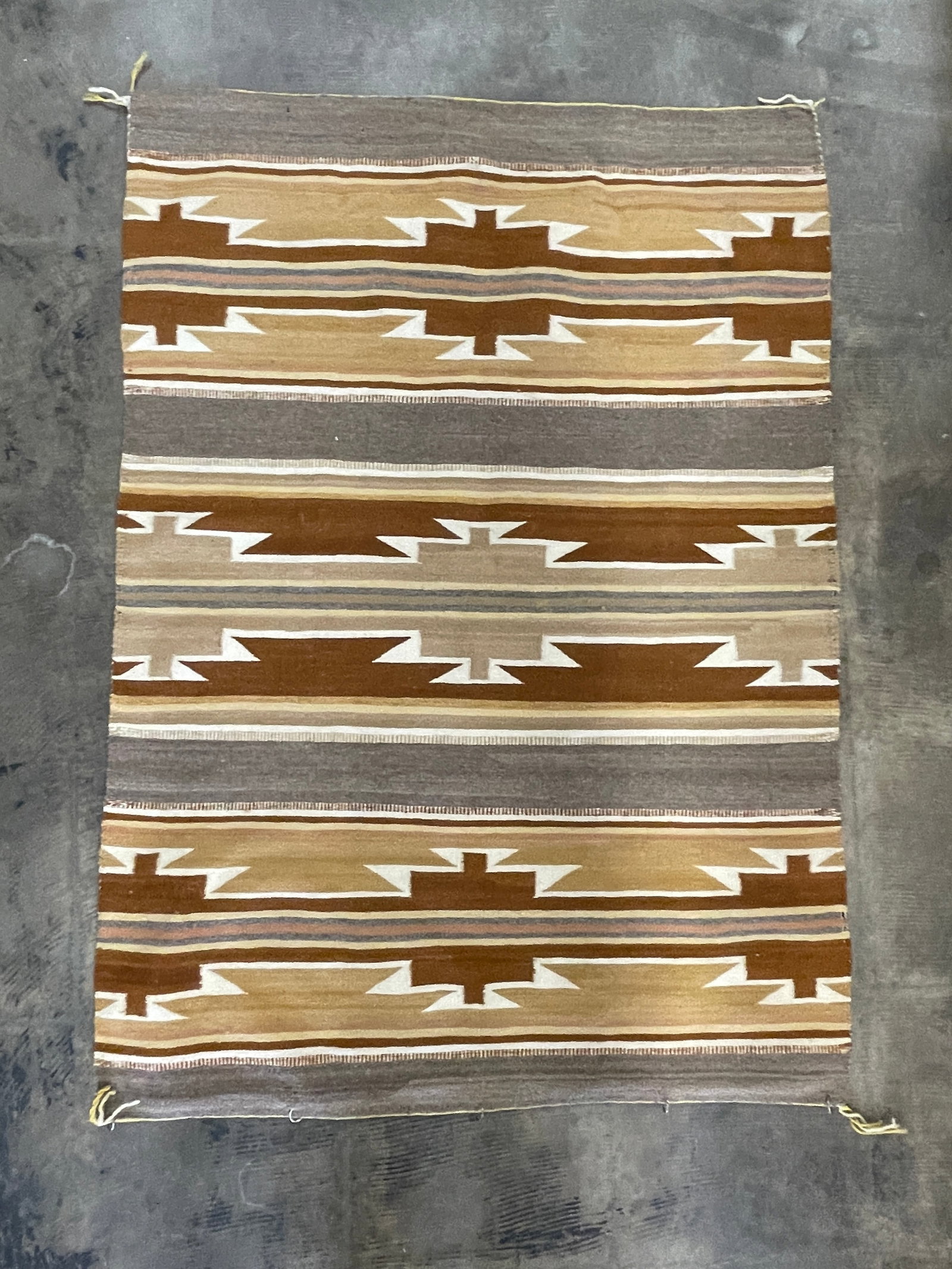Navajo Wool Flatweave Transitional Pattern Rug, Earth Tones, 3x4 ft: Navajo Wool Flatweave Transitional Pattern Rug, Earth Tones, 34" x 47".