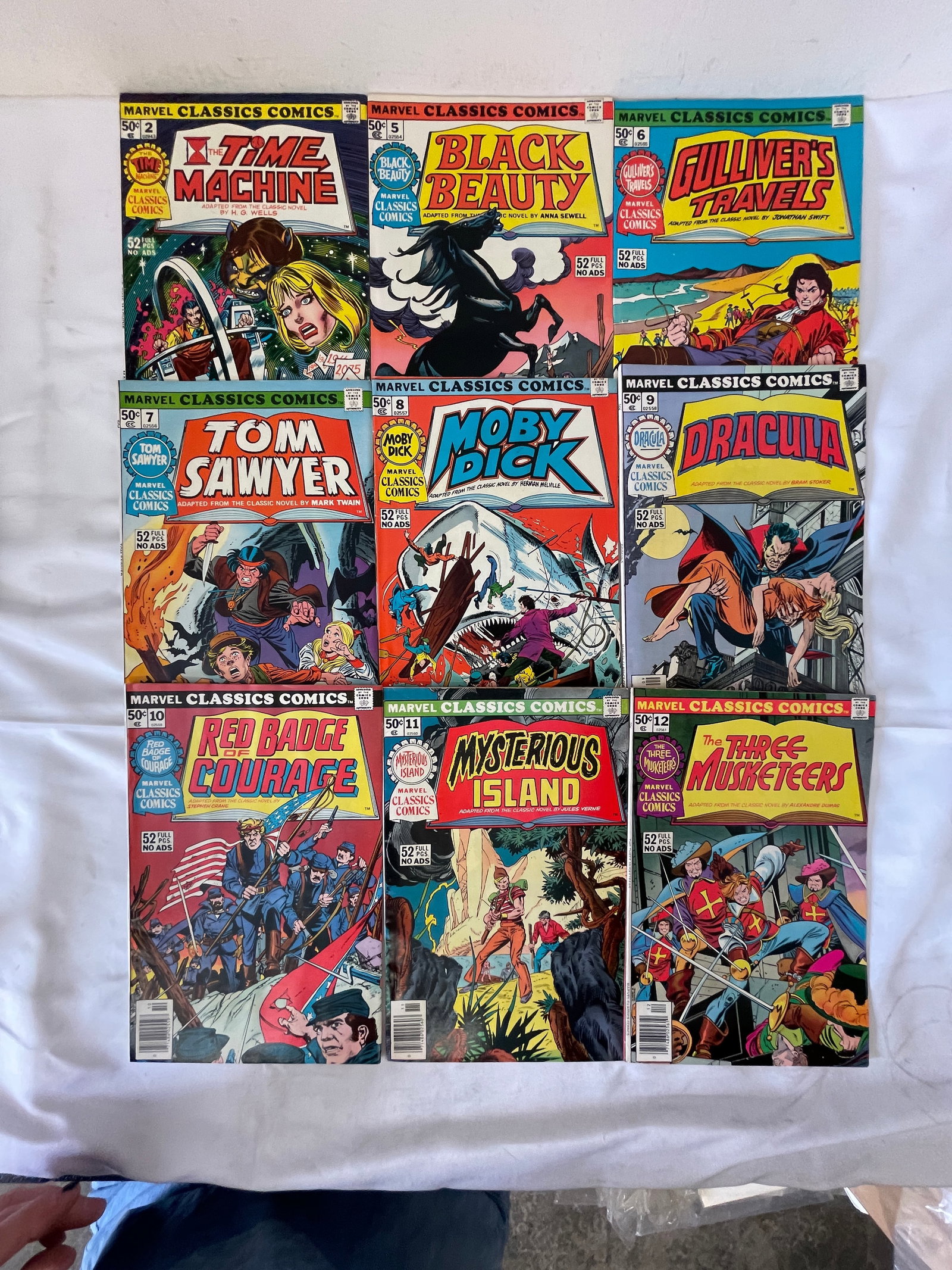 Vintage Comic Book Collection Lot: Vintage Comic Book Collection Lot