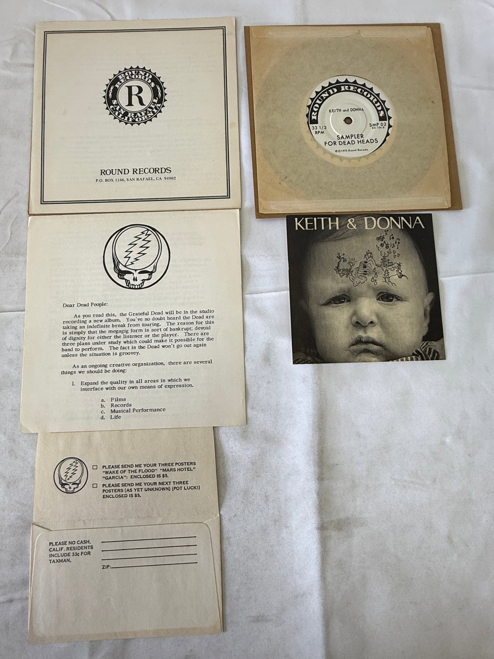 Grateful Dead Round Records 1975 Sampler For Dead Heads 7" Vinyl SMP 02 w/ Inserts: Grateful Dead Round Records 1975 Sampler For Dead Heads 7" Vinyl SMP 02 w/ Inserts