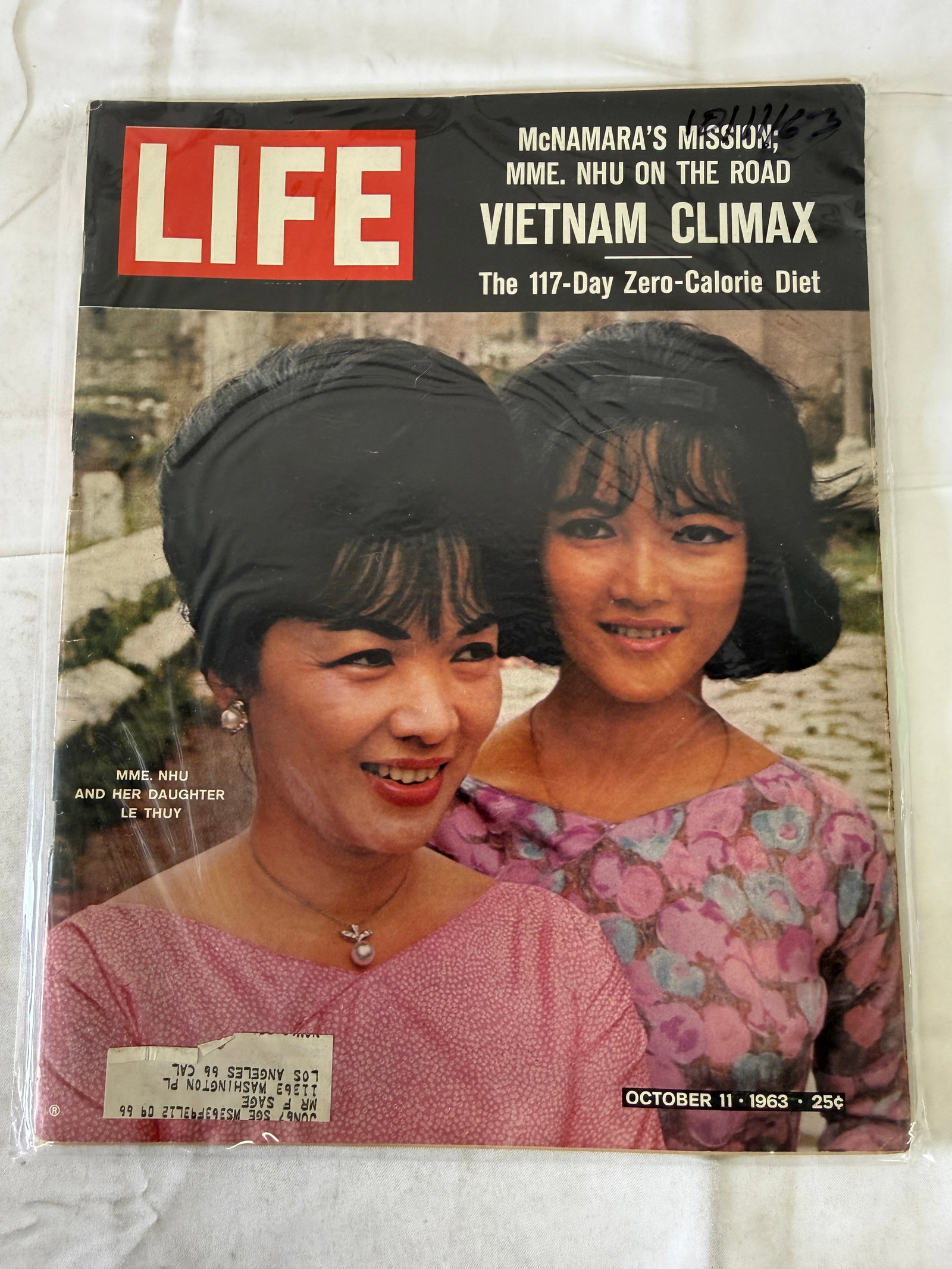 LIFE Magazine October 11 1963 Vietnam Climax Mme. Nhu Cover Issue (1 of 2)