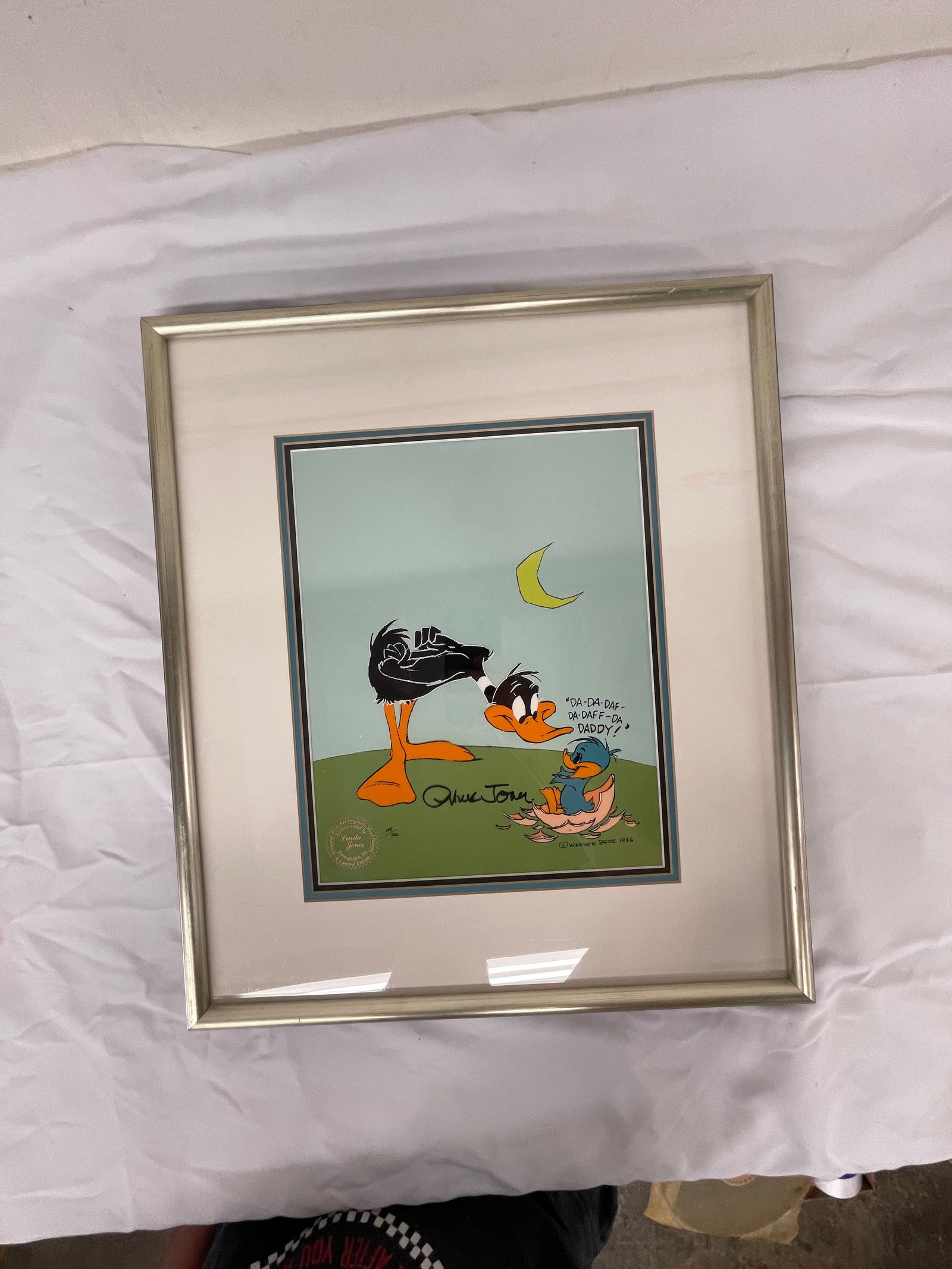 Daffy Duck Warner Bros Limited Edition Cel Signed Chuck Jones 154/200 1986: Daffy Duck Warner Bros Limited Edition Cel Signed Chuck Jones 154/200 1986