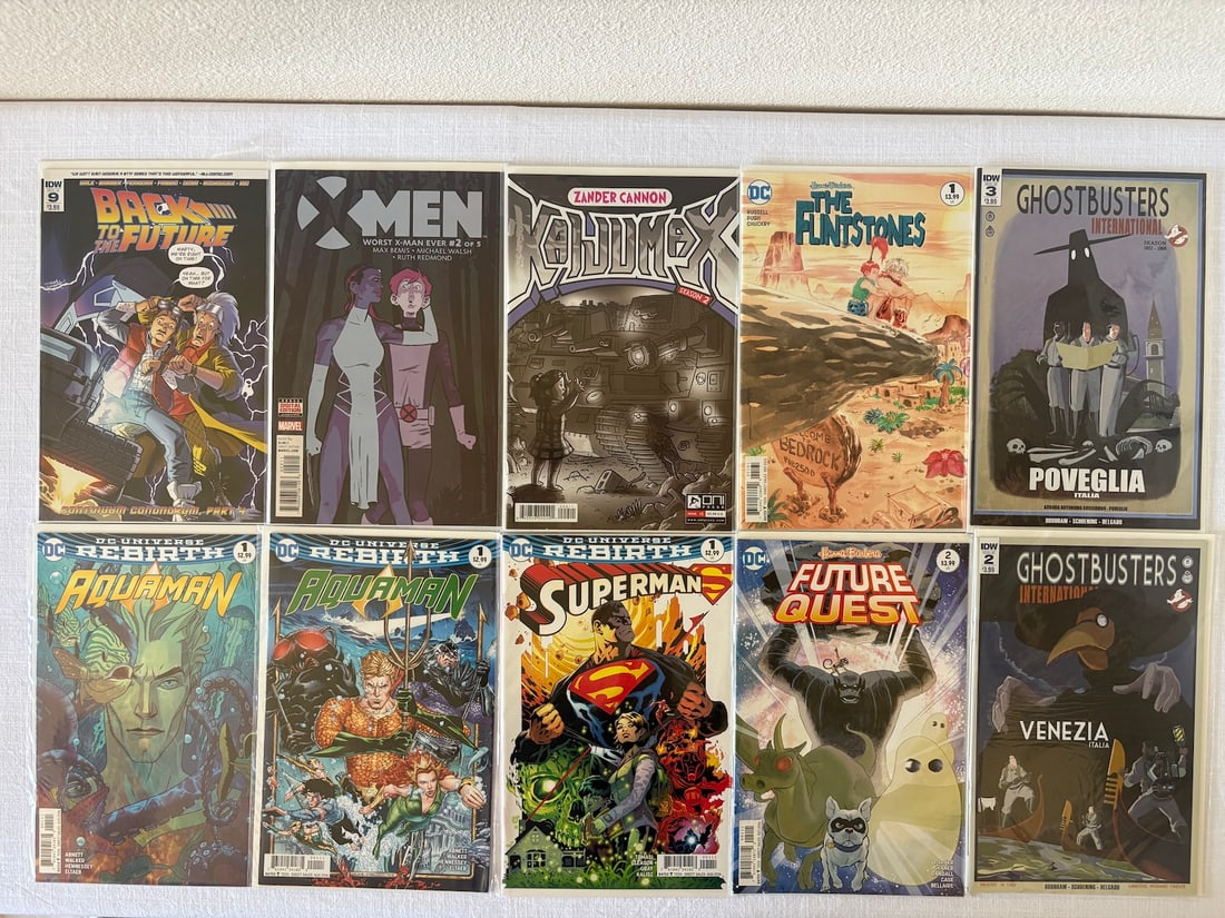 Vintage Comic Book Collection Lot: Vintage Comic Book Collection Lot