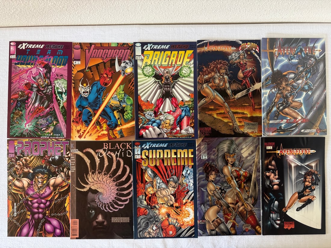 Vintage Comic Book Collection Lot: Vintage Comic Book Collection Lot
