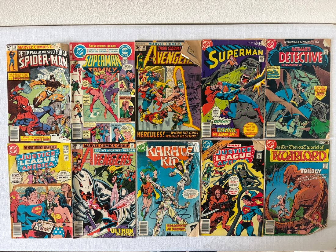 Vintage Comic Book Collection Lot: Vintage Comic Book Collection Lot