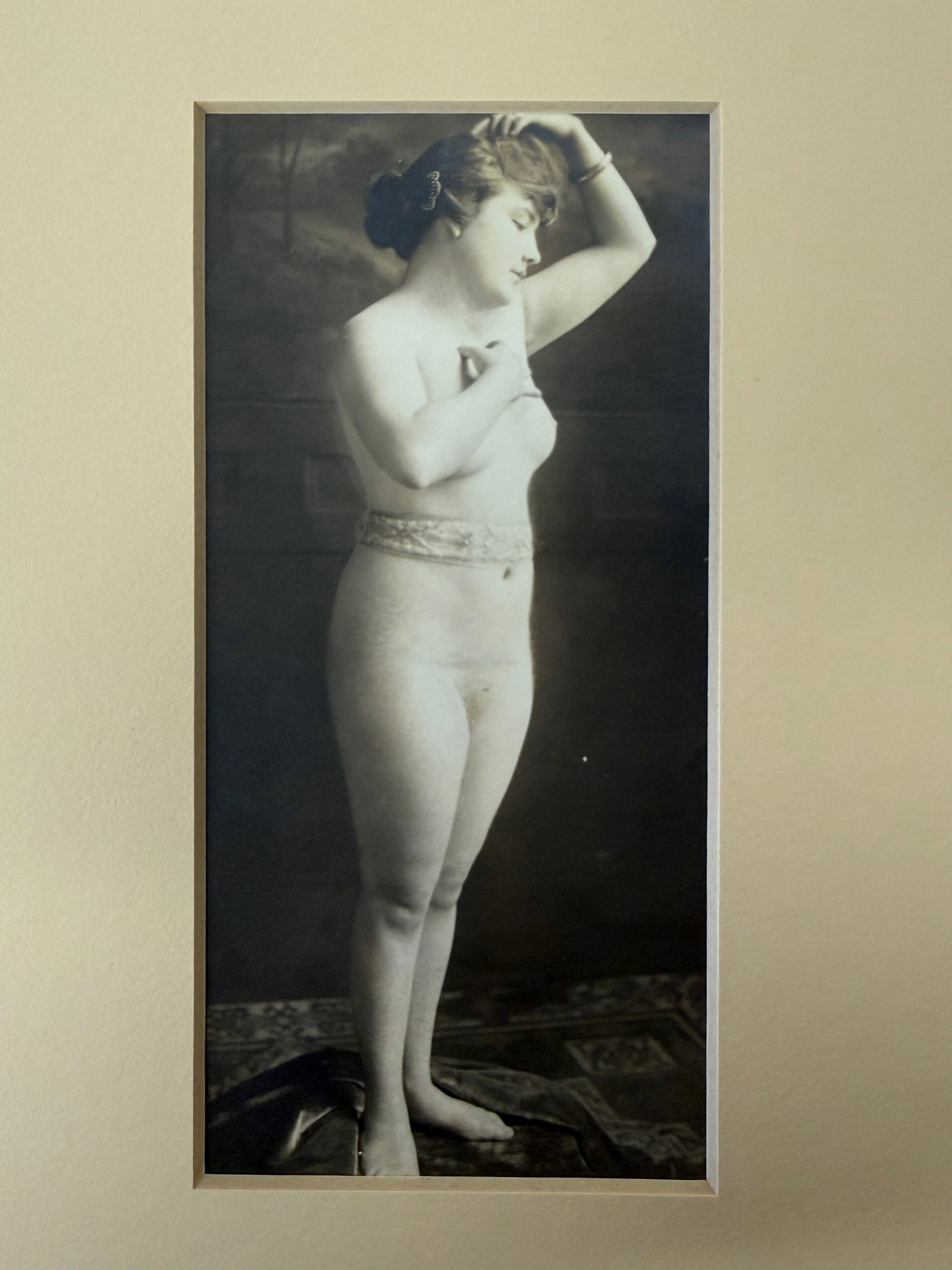 Antique French Female Model Original 1920s Risque Photograph (1 of 5)